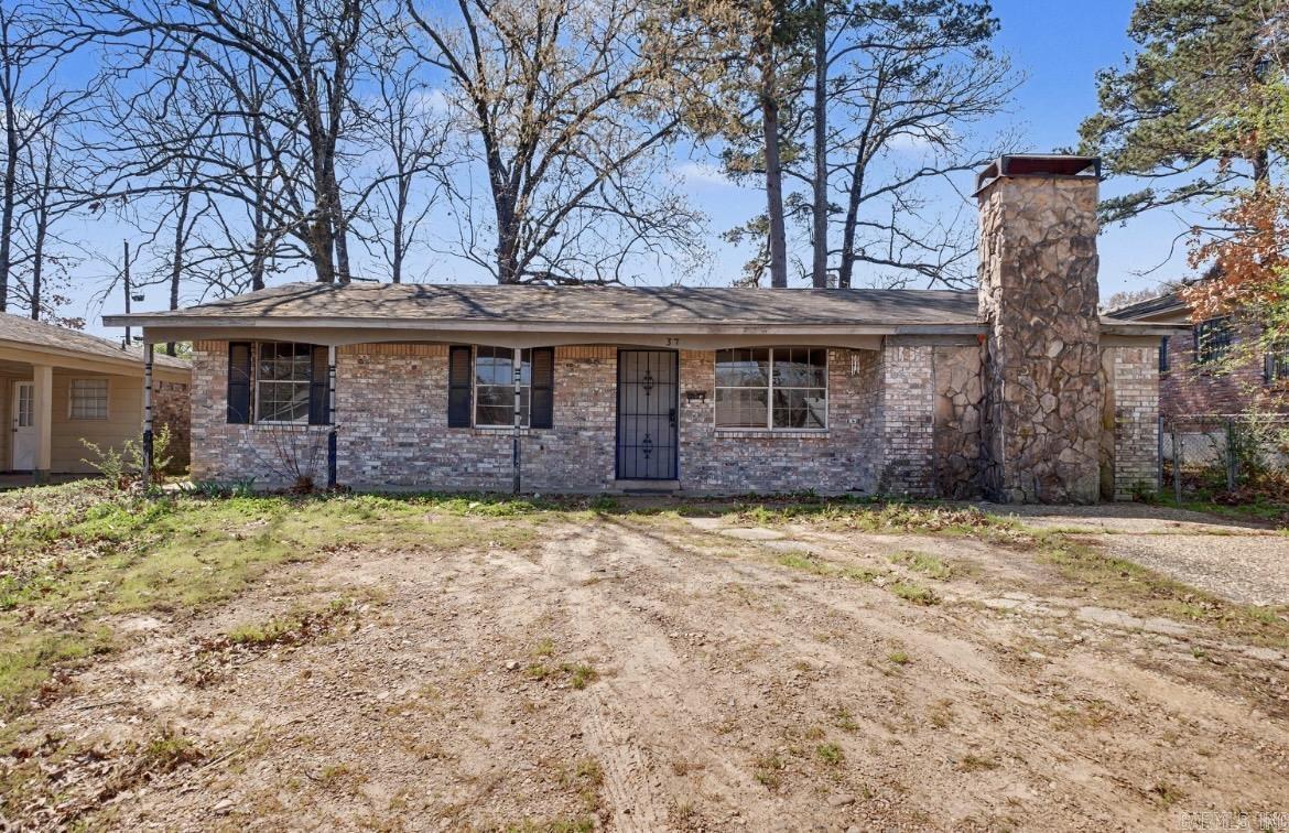 37 Allyson  Little Rock, AR