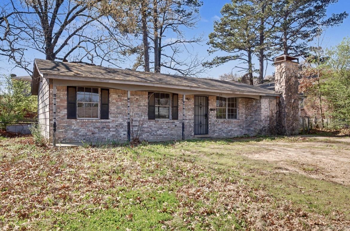 37 Allyson  Little Rock, AR