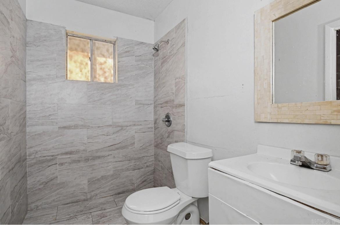 37 Allyson  Little Rock, AR