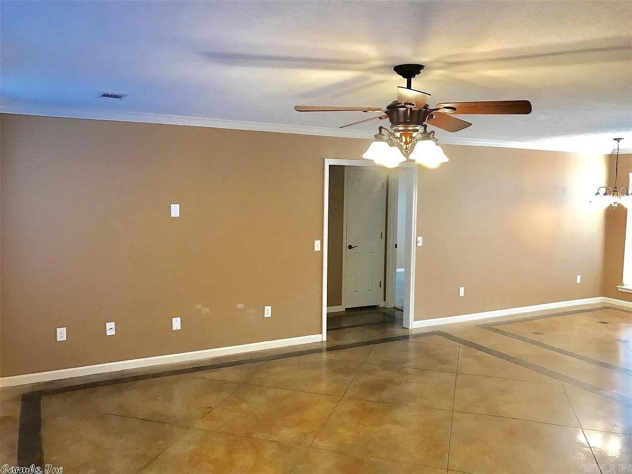 2525 Zoysia  Conway, AR