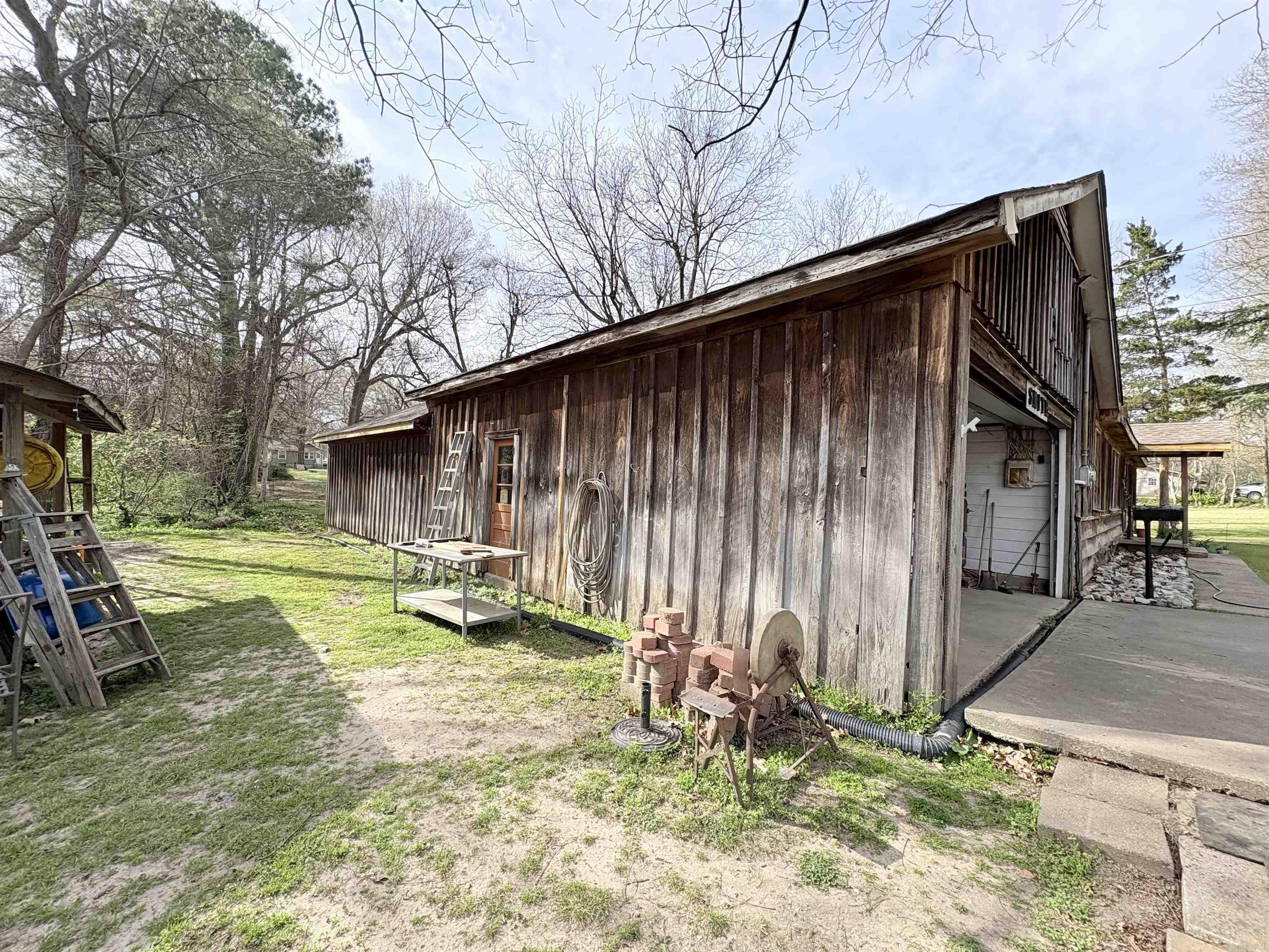 616 N 2nd  Piggott, AR