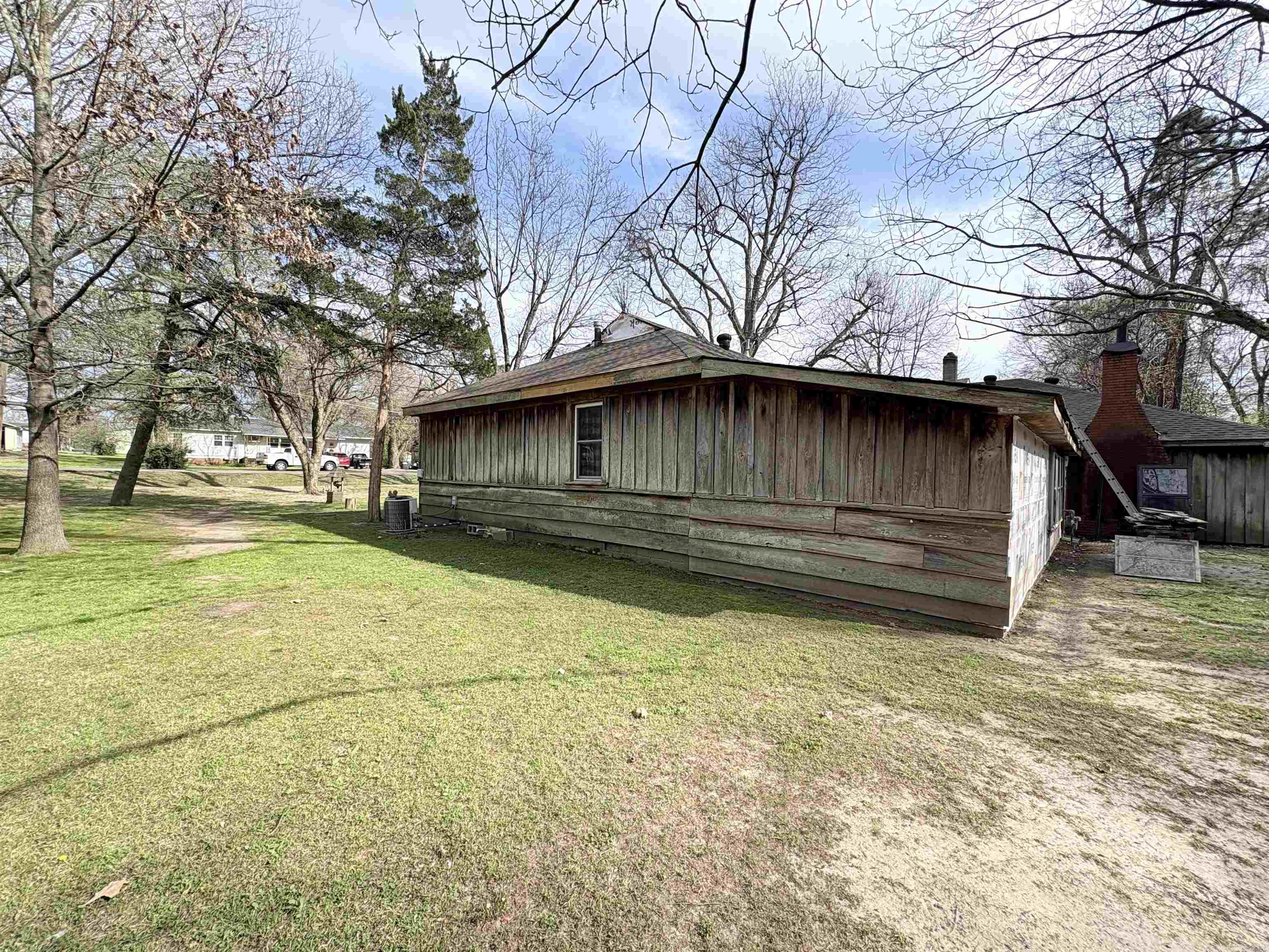 616 N 2nd  Piggott, AR