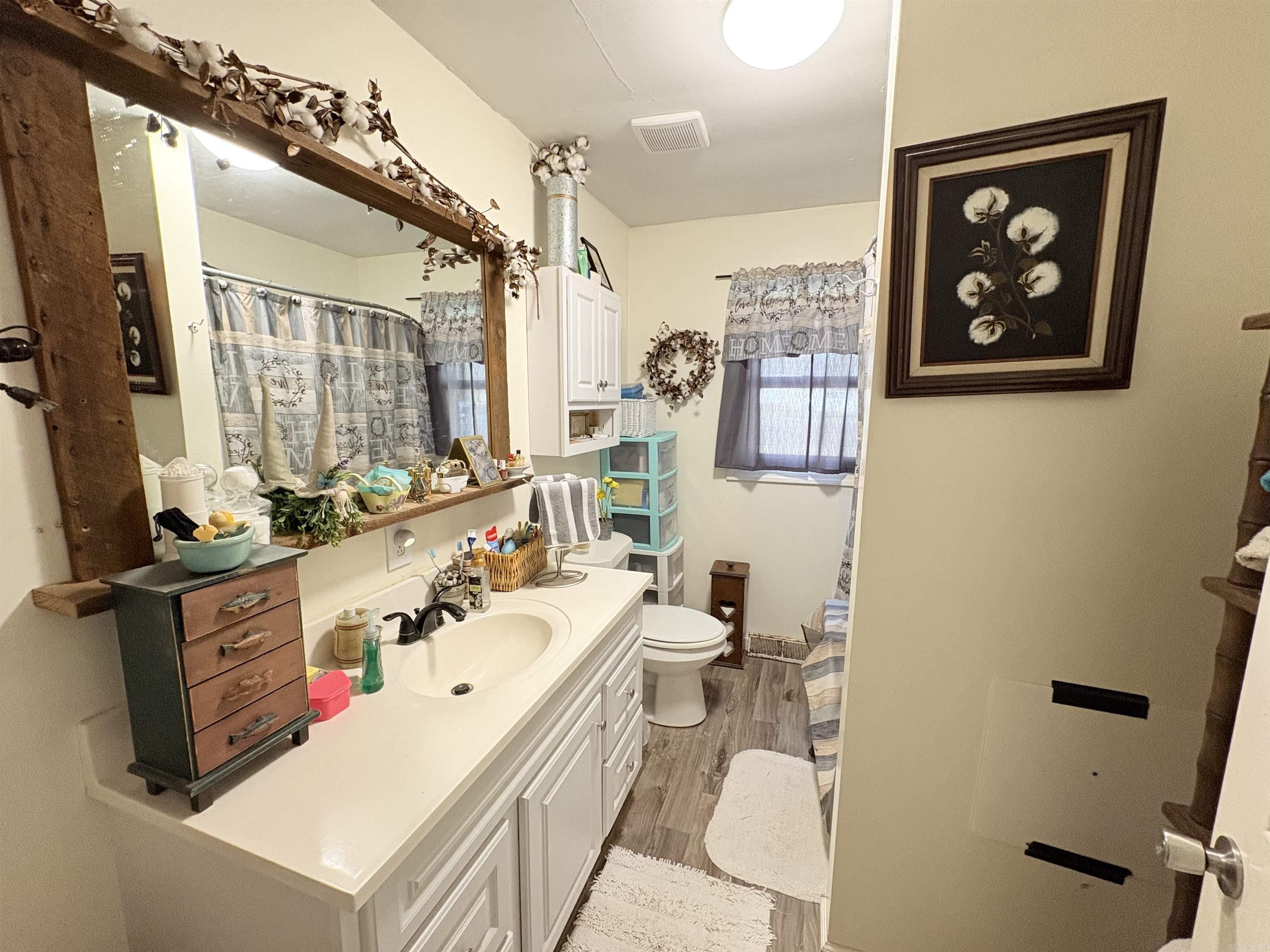 616 N 2nd  Piggott, AR