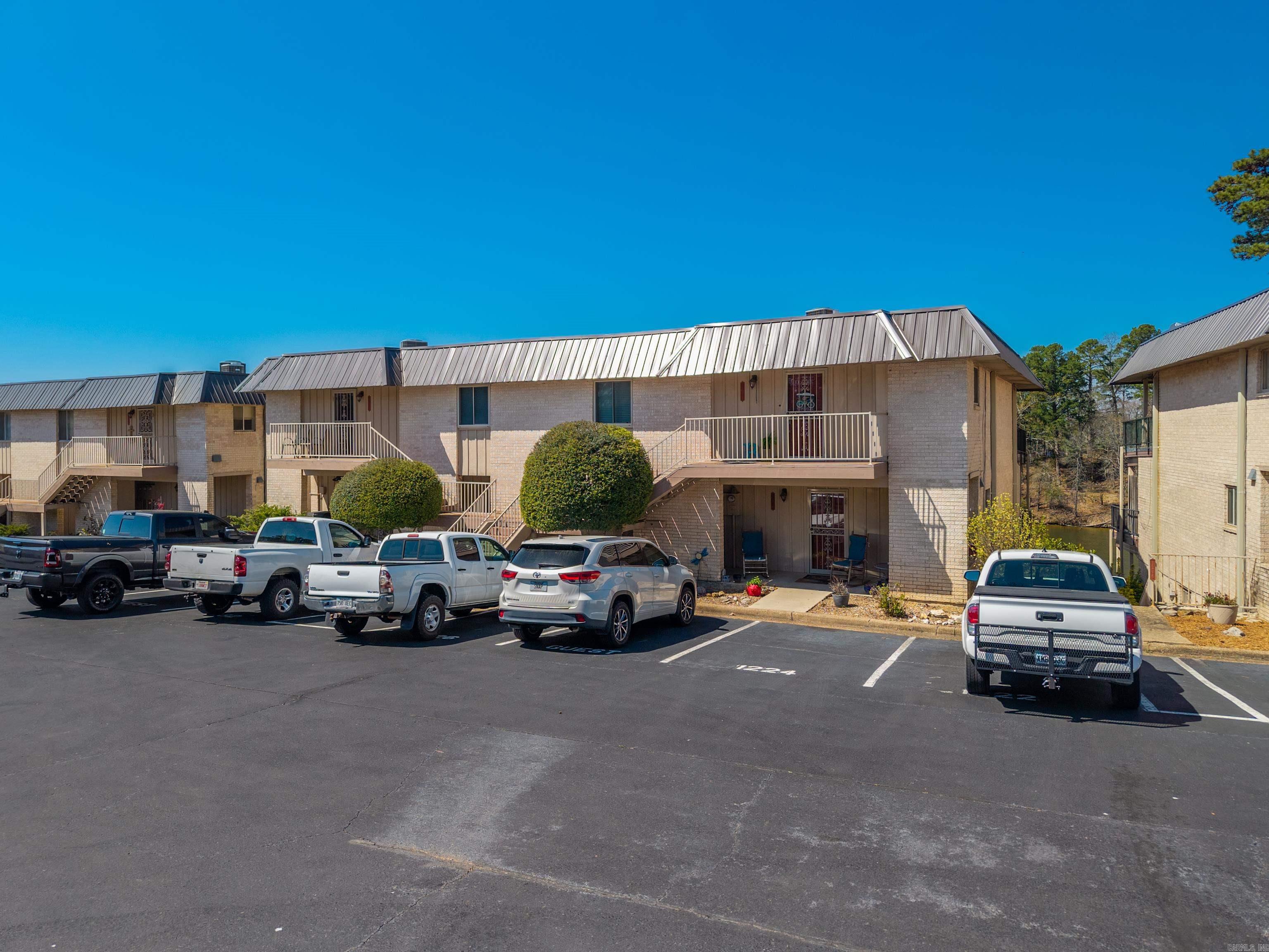 1222 Twin Points  Hot Springs, AR