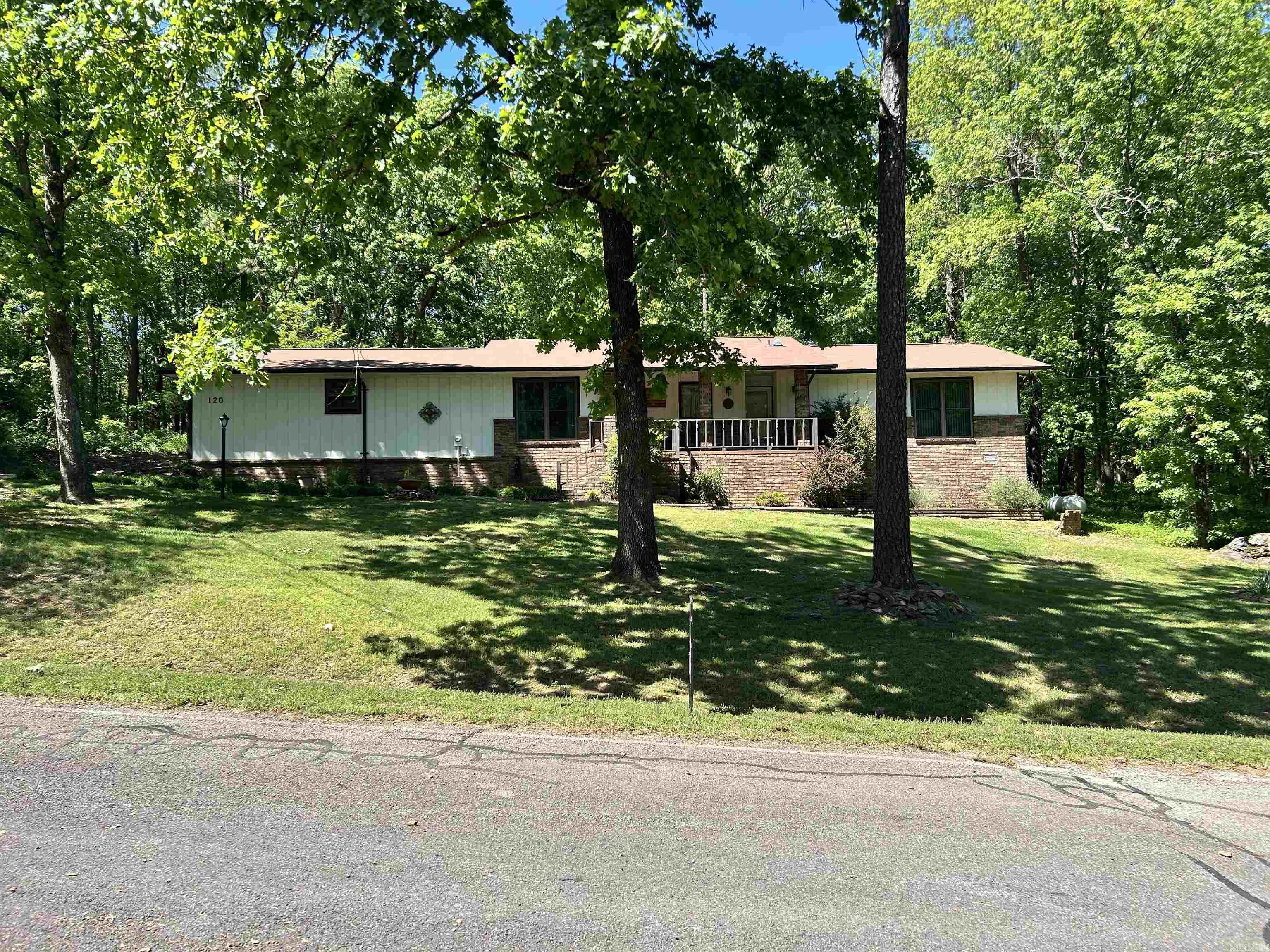 120 King Arthur Drive Fairfield Bay, AR 72088