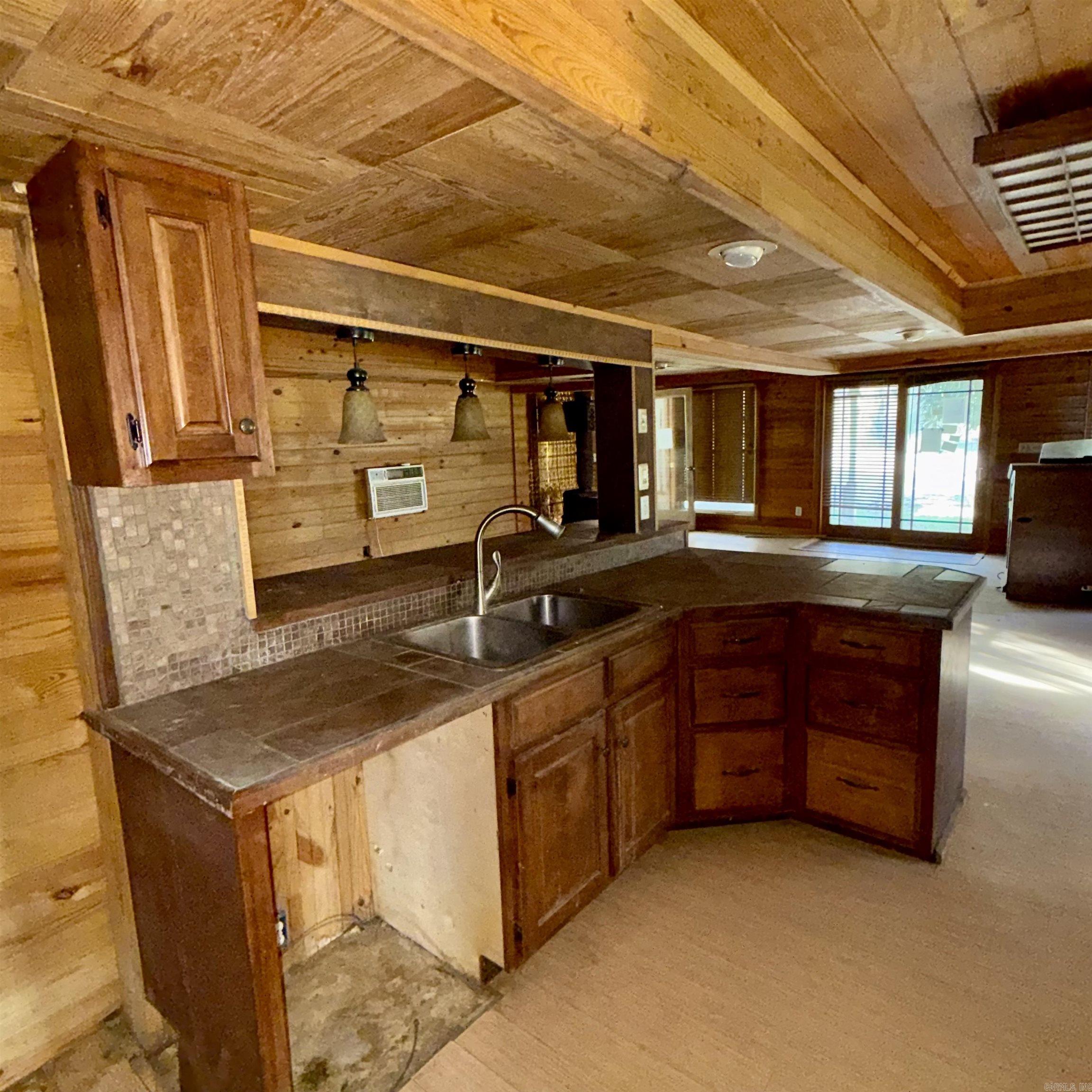 627 Old Caddo Gap  Bonnerdale, AR