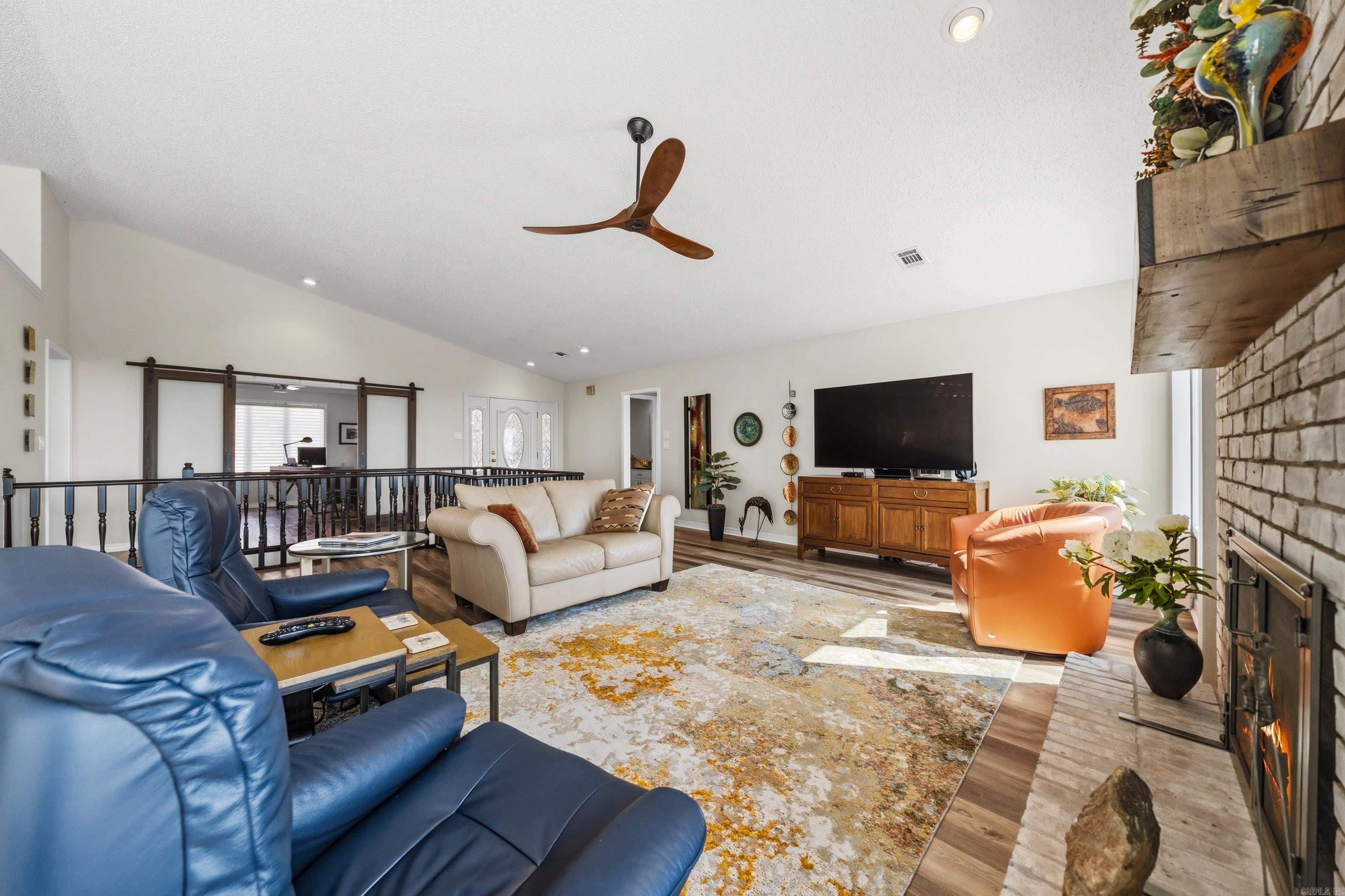 7 Almazan  Hot Springs Village, AR