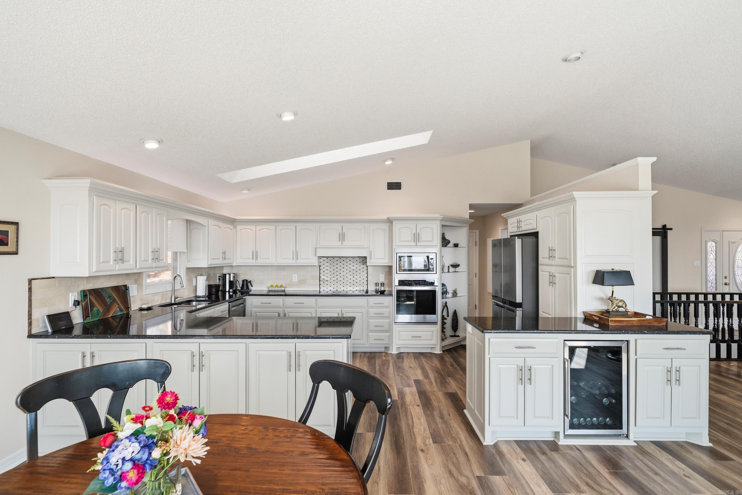 7 Almazan  Hot Springs Village, AR