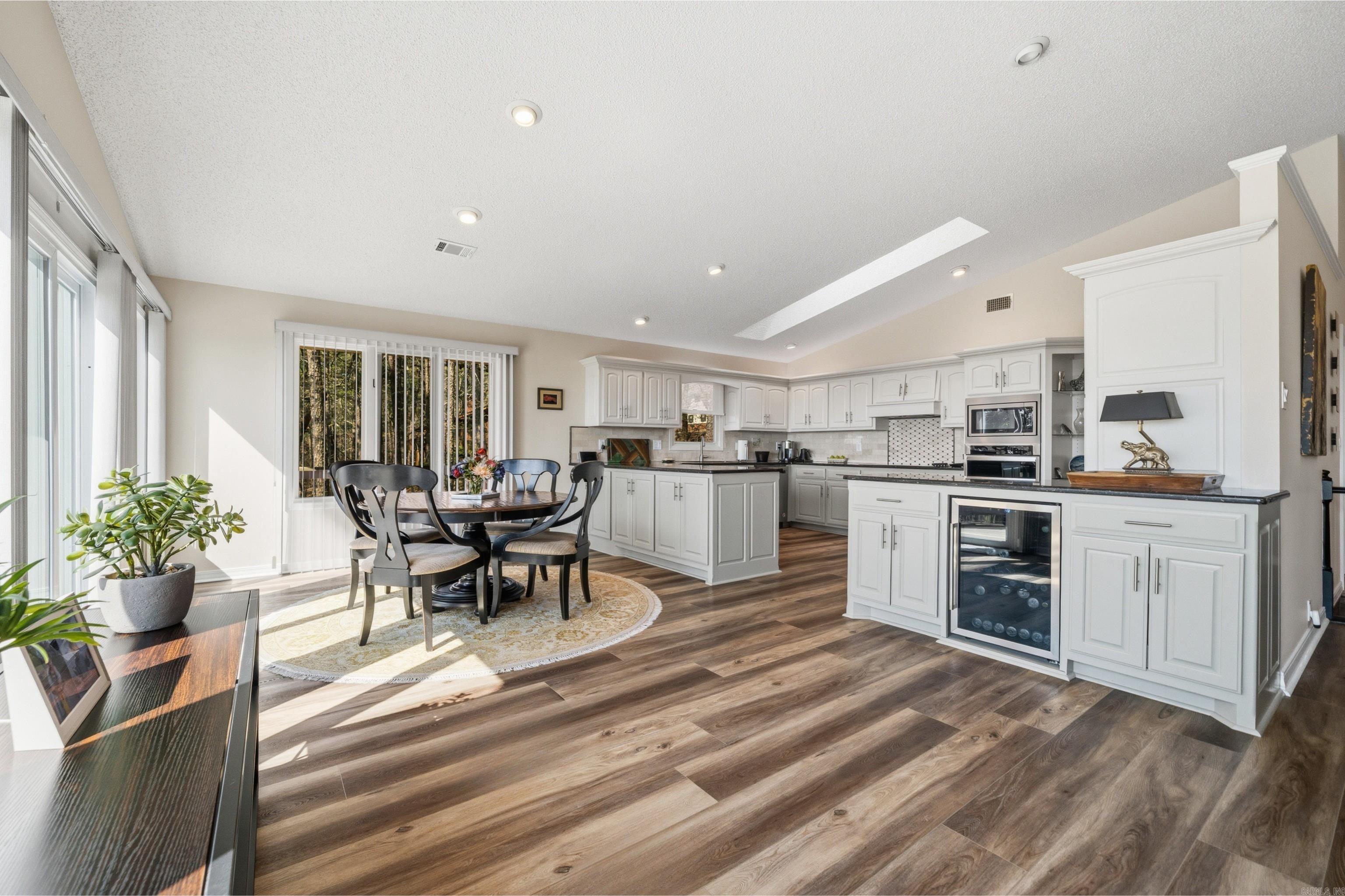 7 Almazan  Hot Springs Village, AR