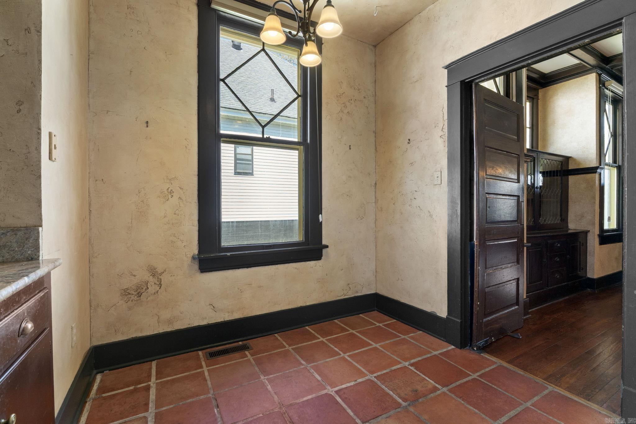 138 Booker  Little Rock, AR