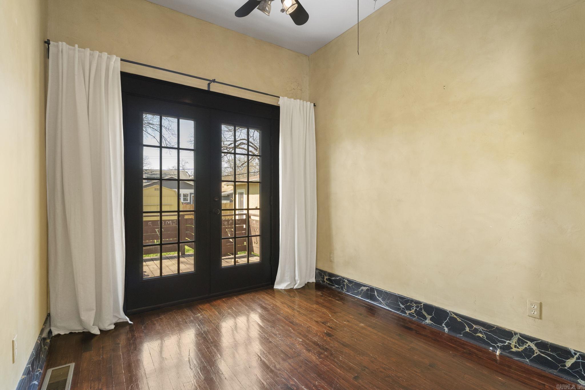 138 Booker  Little Rock, AR