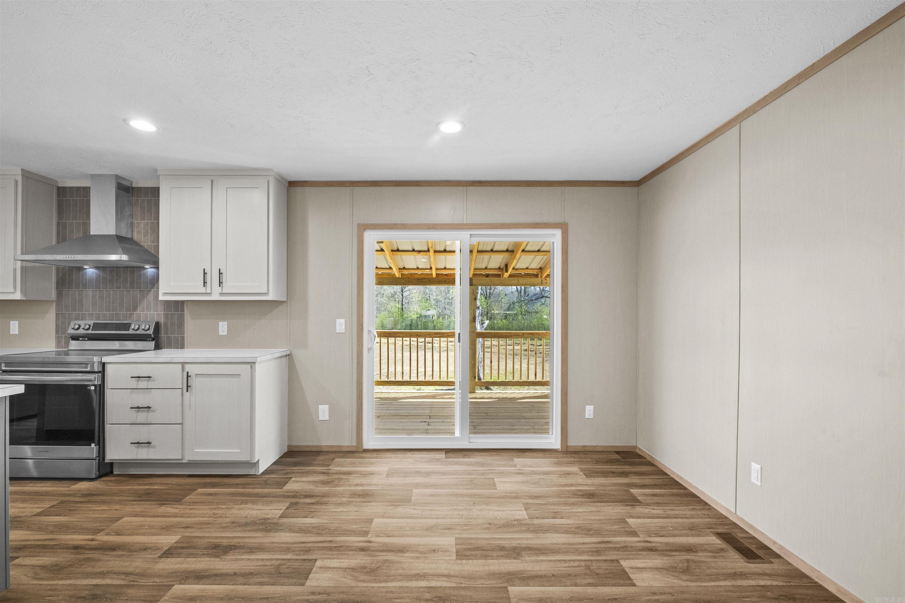 6011 Jacksonville Conway Rd.  Jacksonville, AR