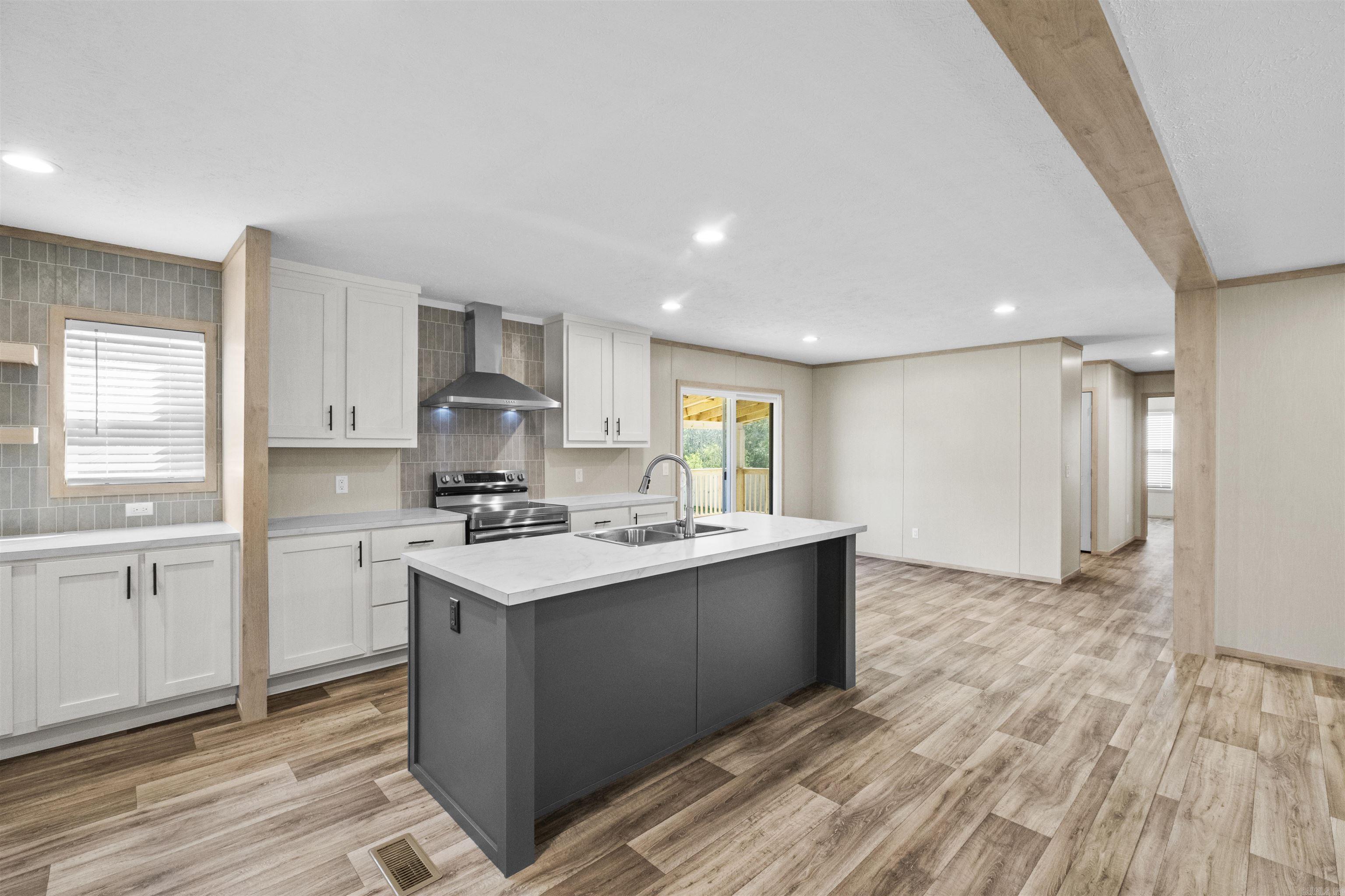 6011 Jacksonville Conway Rd.  Jacksonville, AR