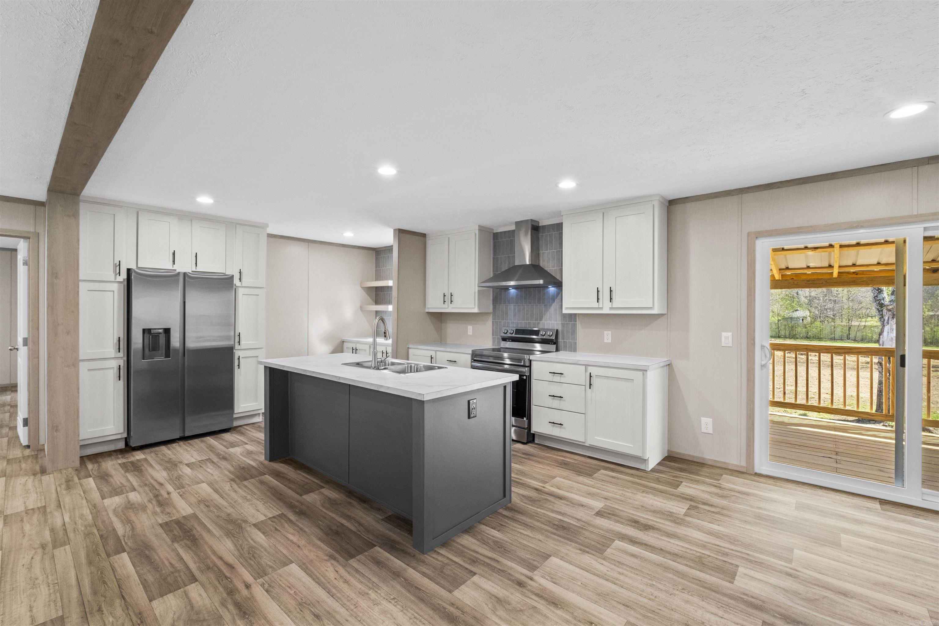 6011 Jacksonville Conway Rd.  Jacksonville, AR