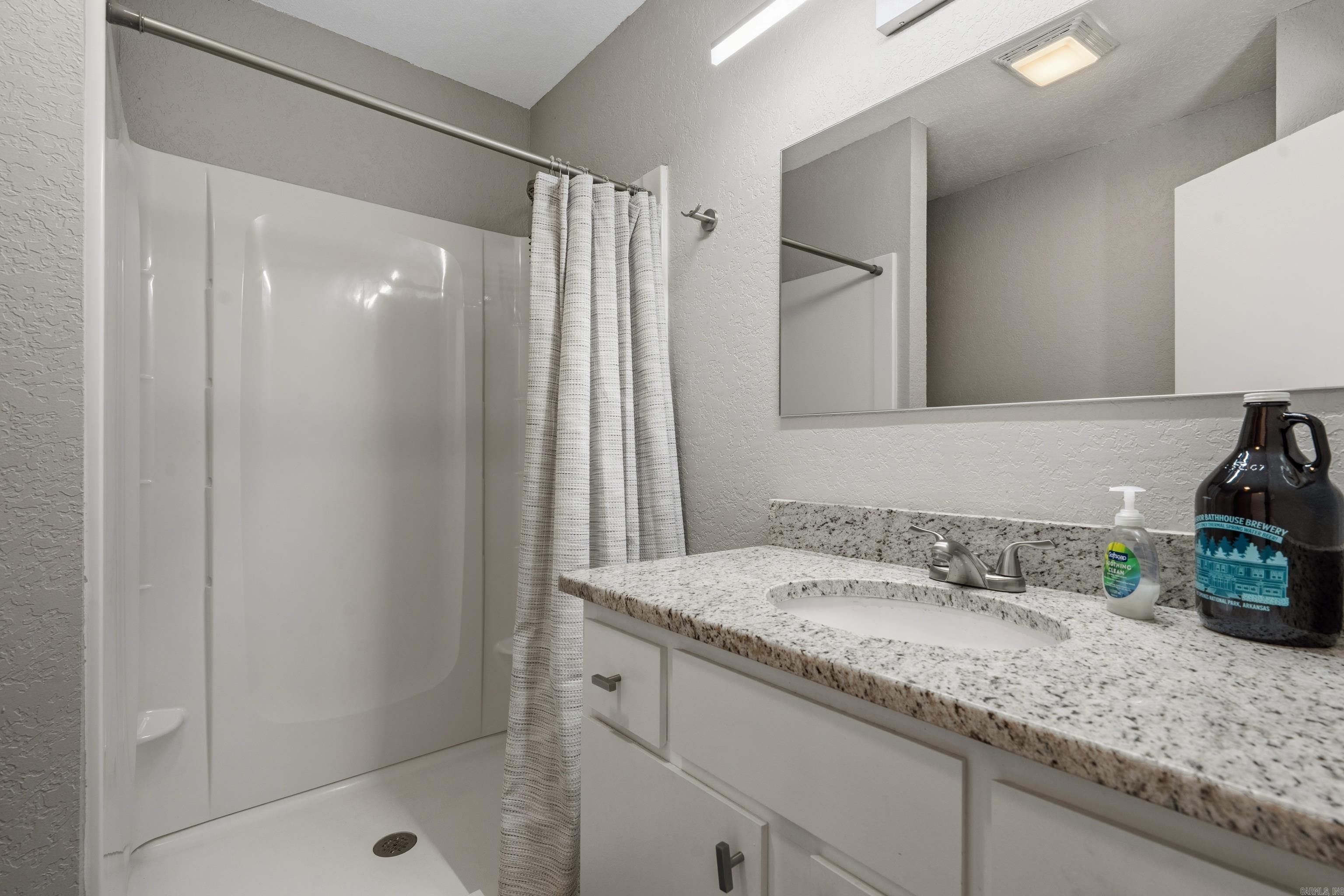 11 Ona  Hot Springs Village, AR