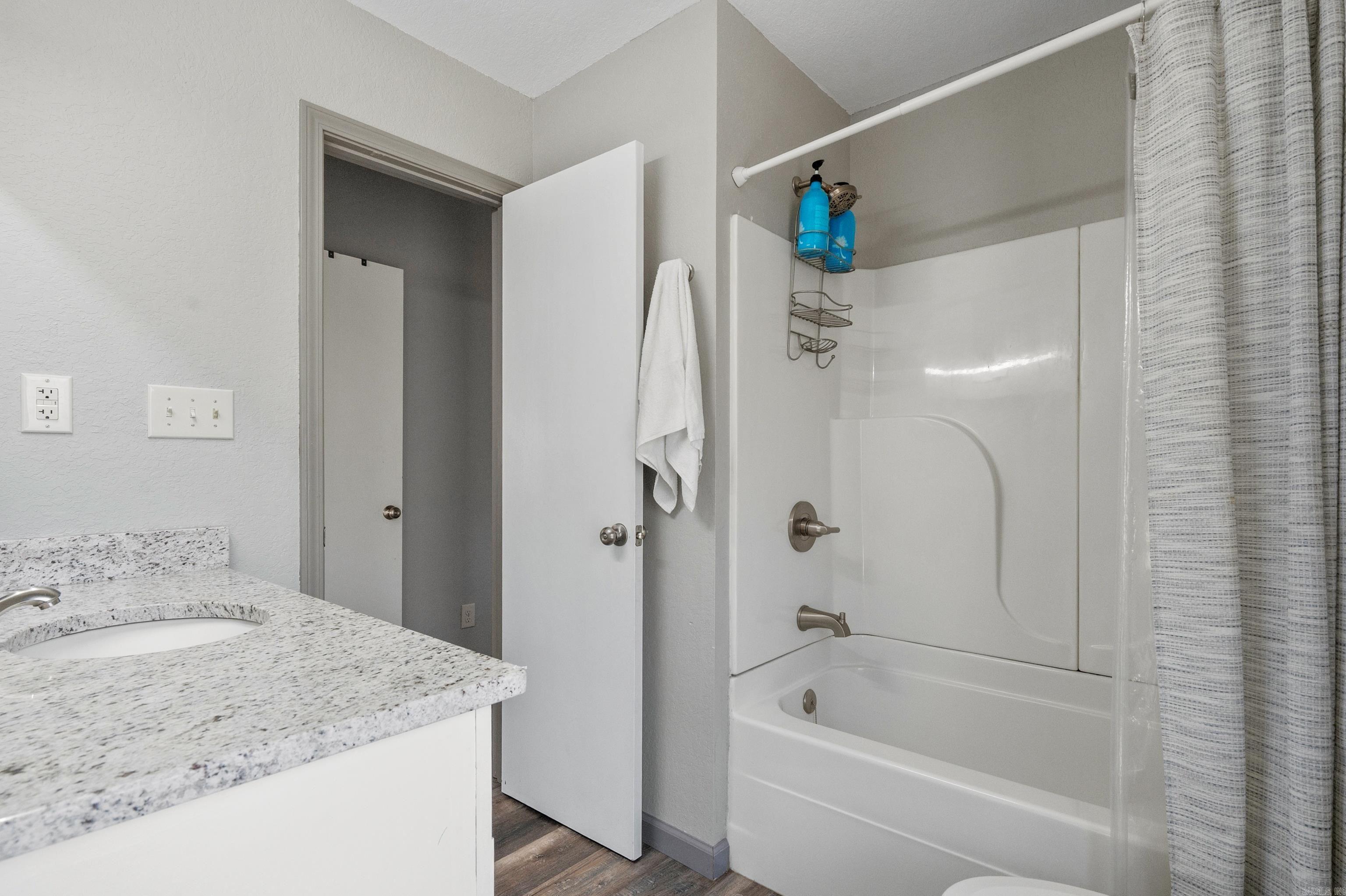 11 Ona  Hot Springs Village, AR