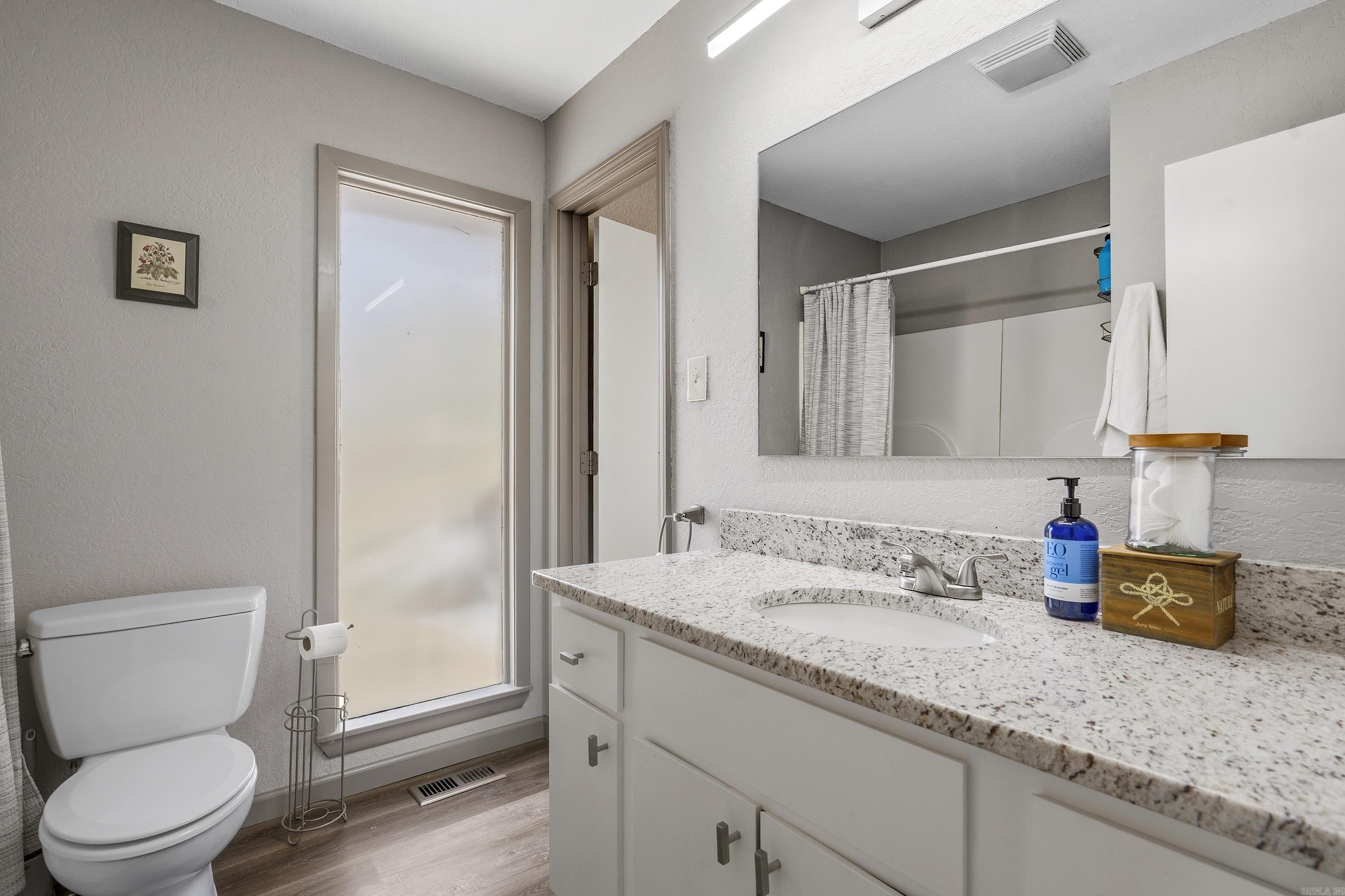 11 Ona  Hot Springs Village, AR