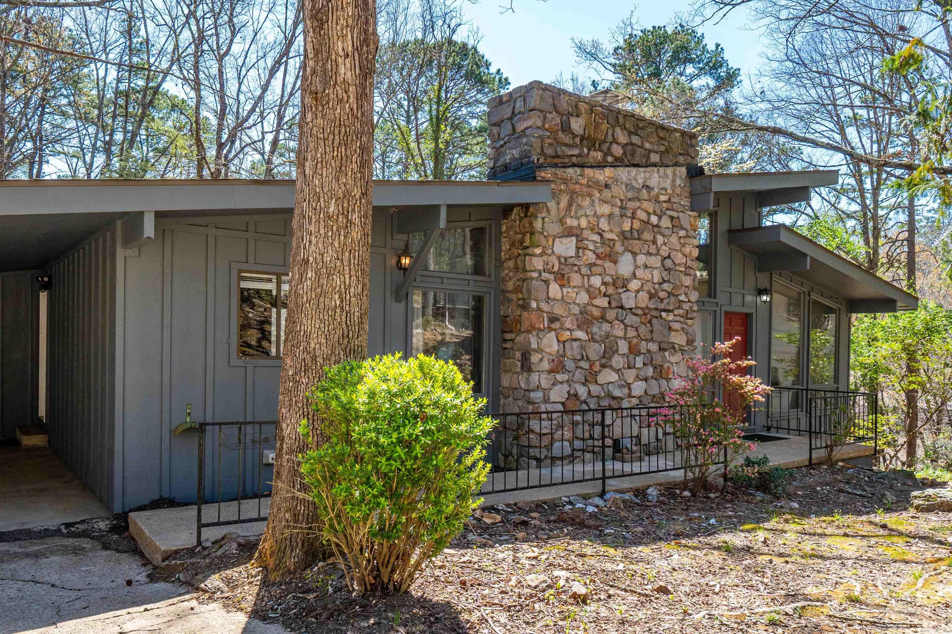 11 Ona  Hot Springs Village, AR