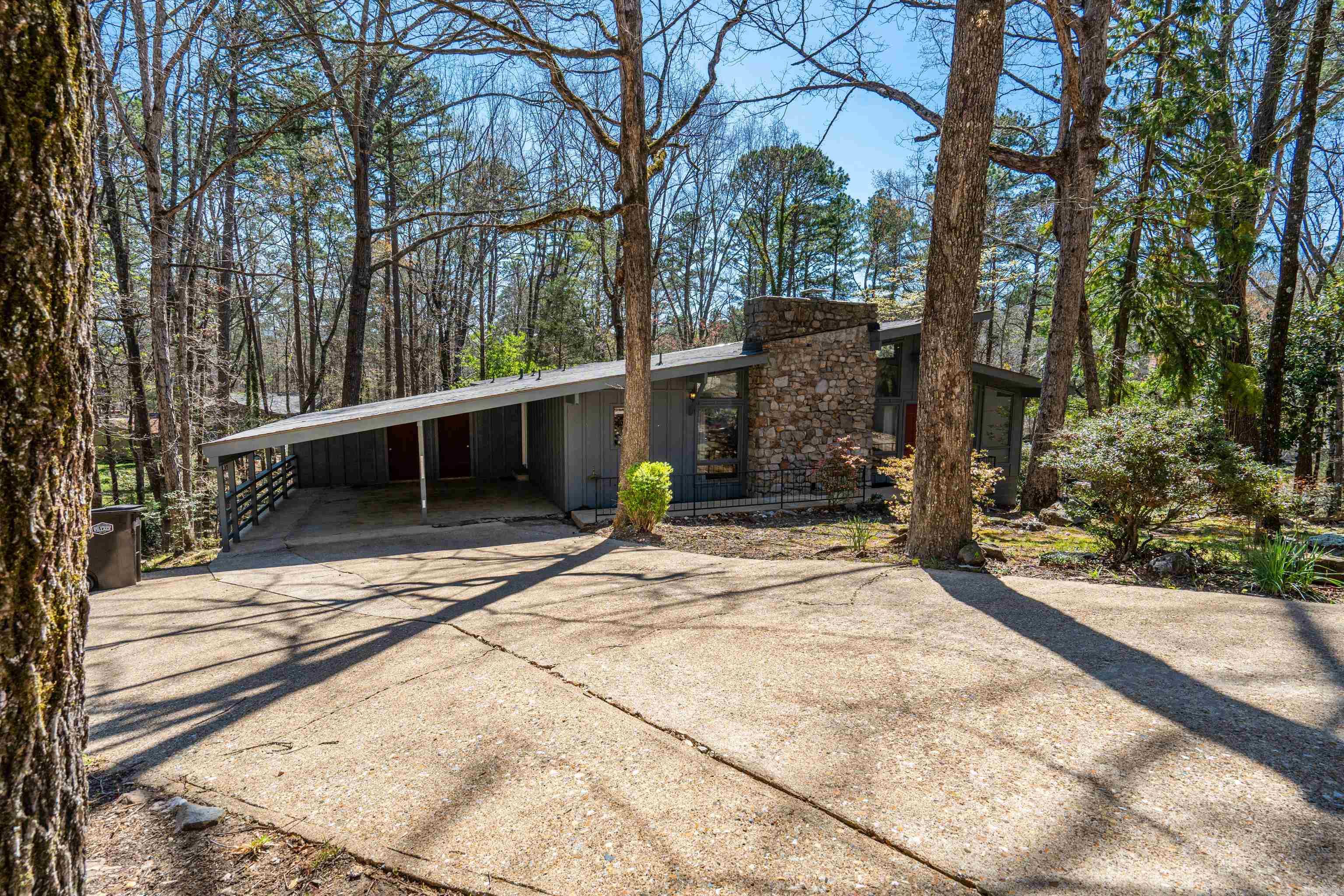 11 Ona  Hot Springs Village, AR