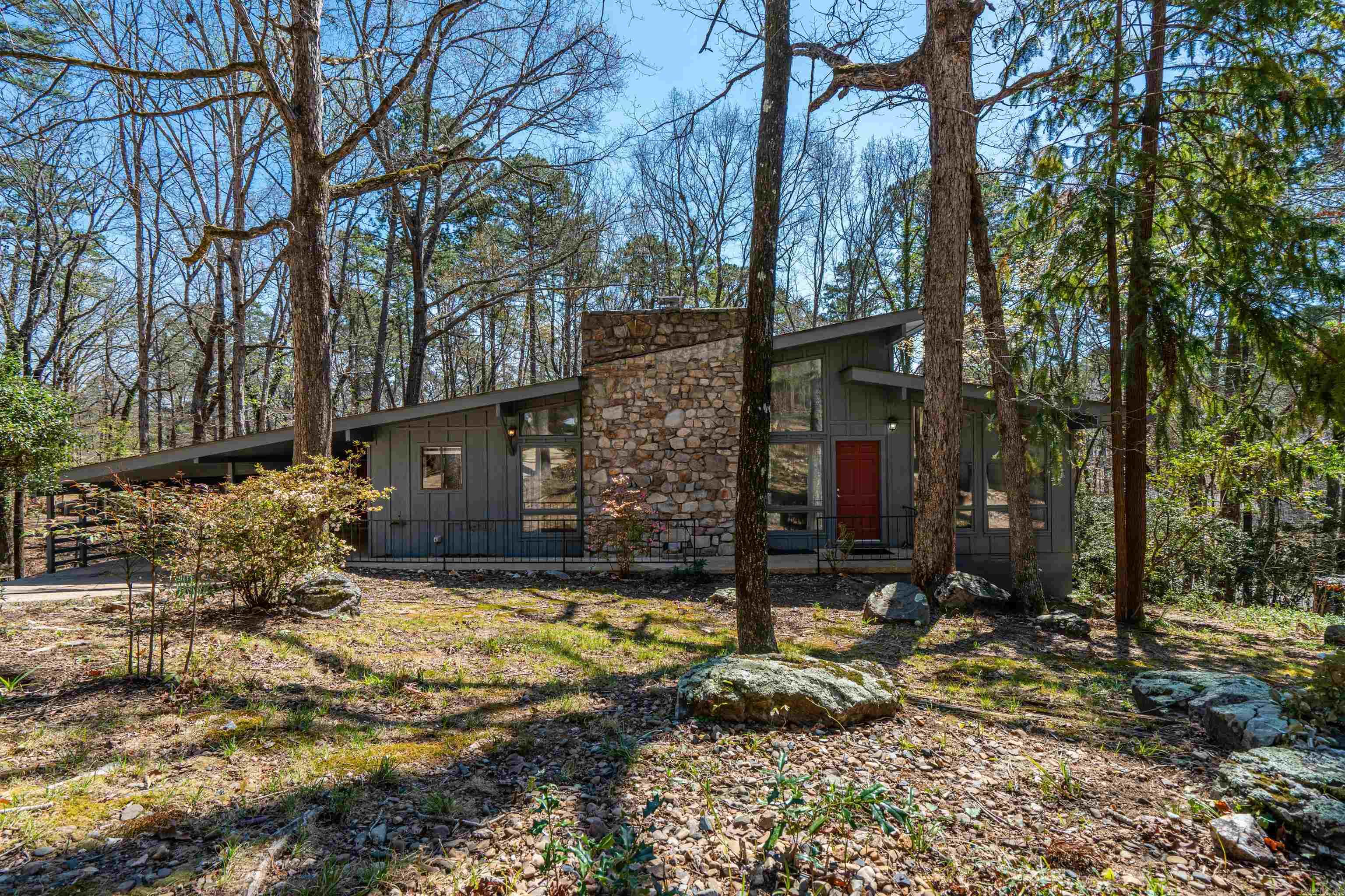 11 Ona  Hot Springs Village, AR