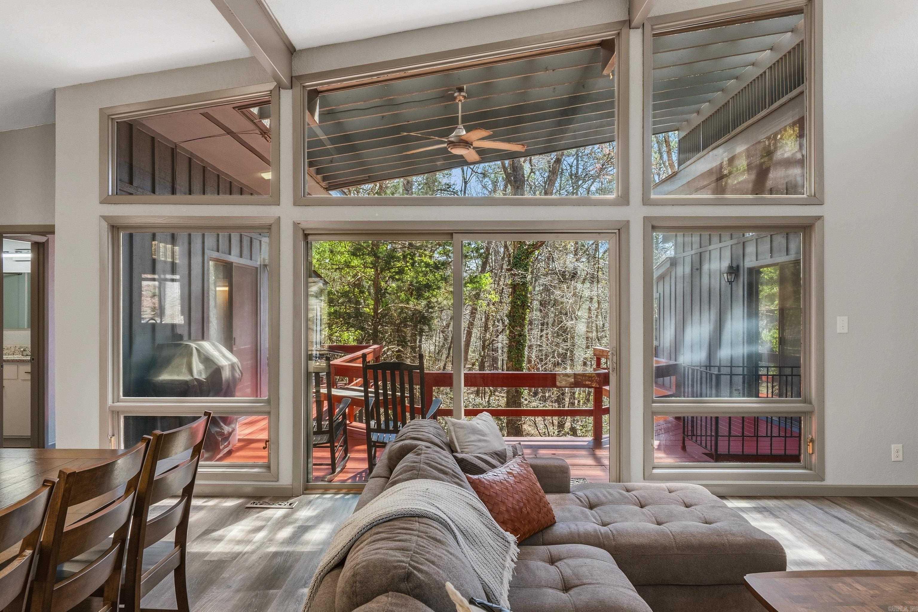 11 Ona  Hot Springs Village, AR