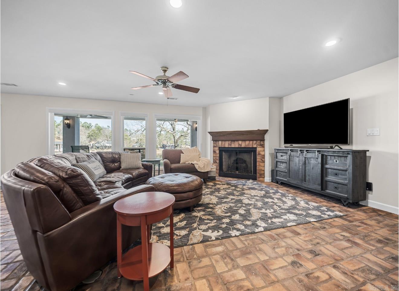 293 Tanglewood Rd  Hot Springs, AR