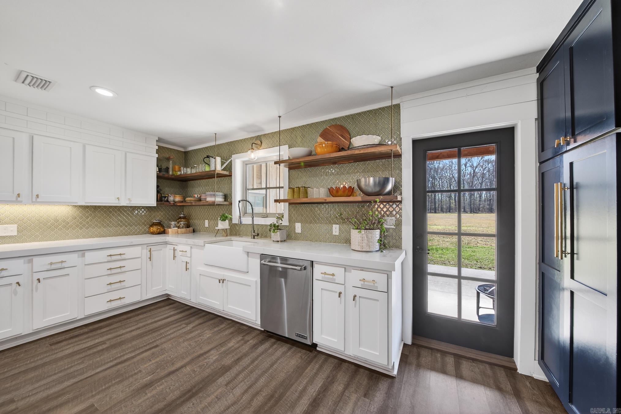 1281 Bethlehem  Austin, AR