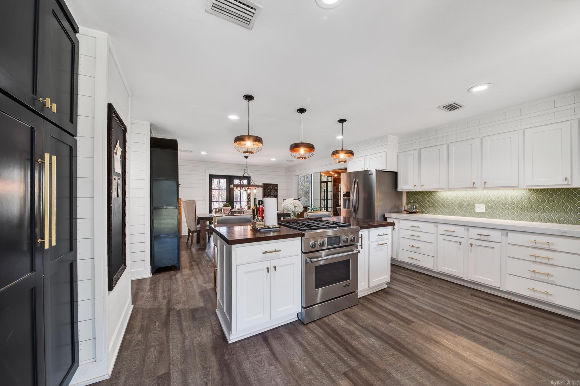 1281 Bethlehem  Austin, AR