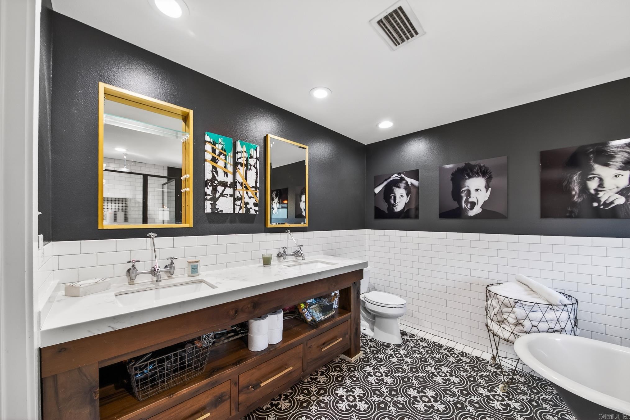 1281 Bethlehem  Austin, AR