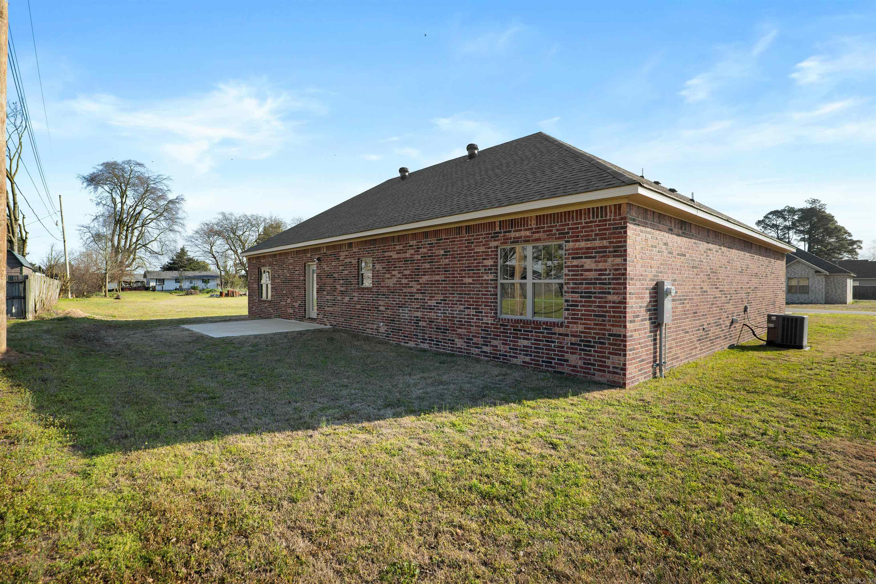 121 Pecan  Lake City, AR