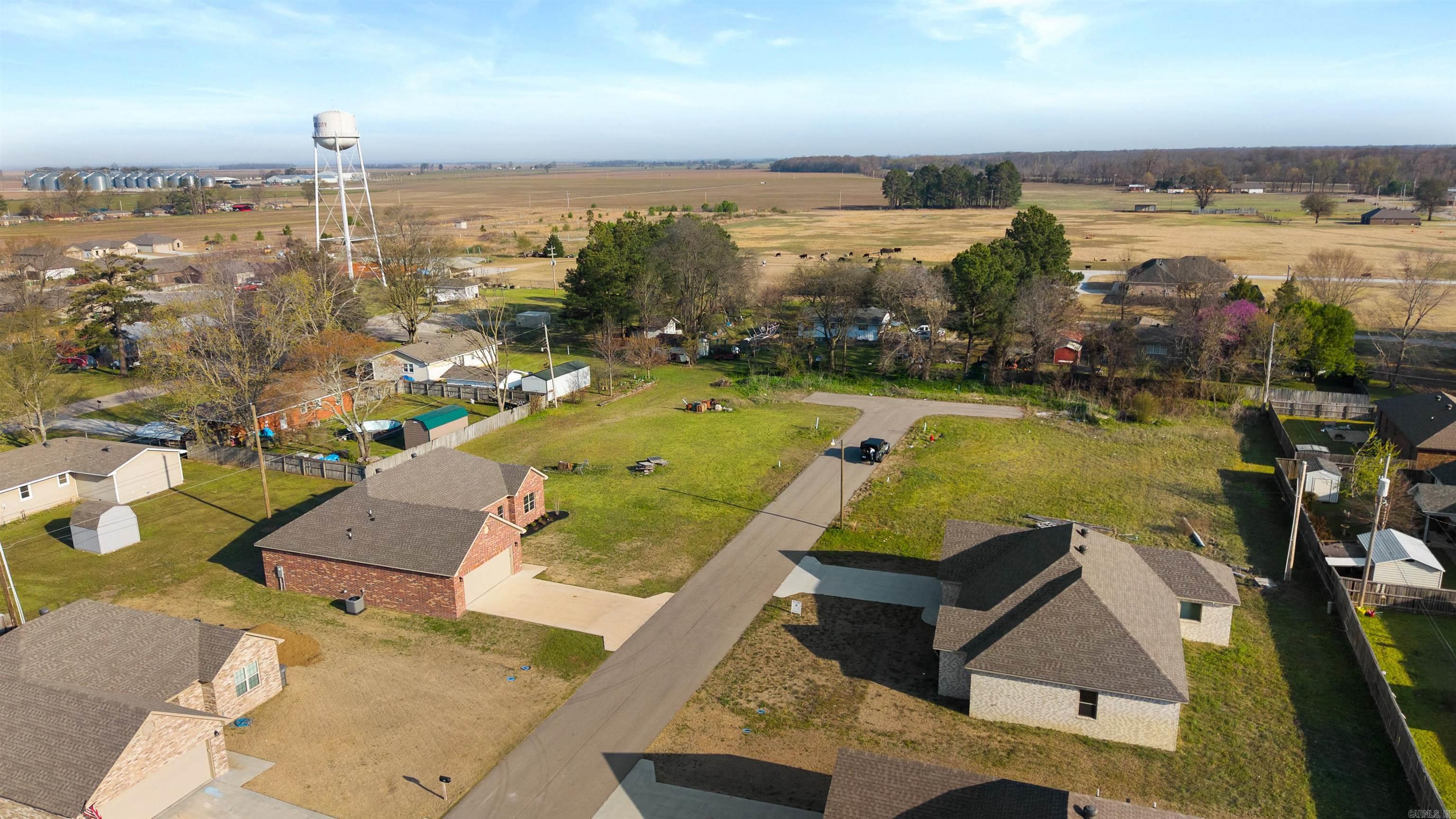 121 Pecan  Lake City, AR