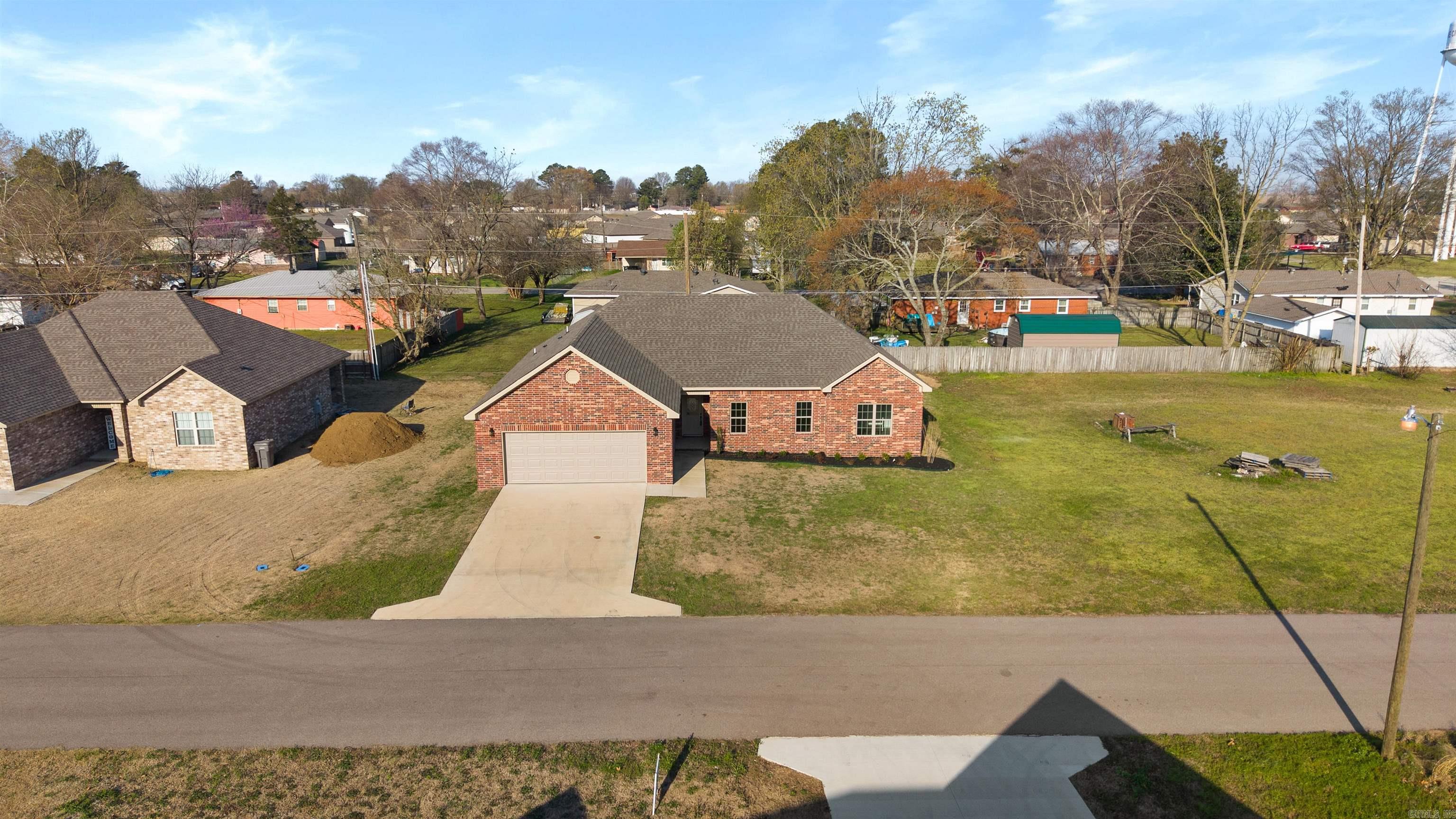 121 Pecan  Lake City, AR