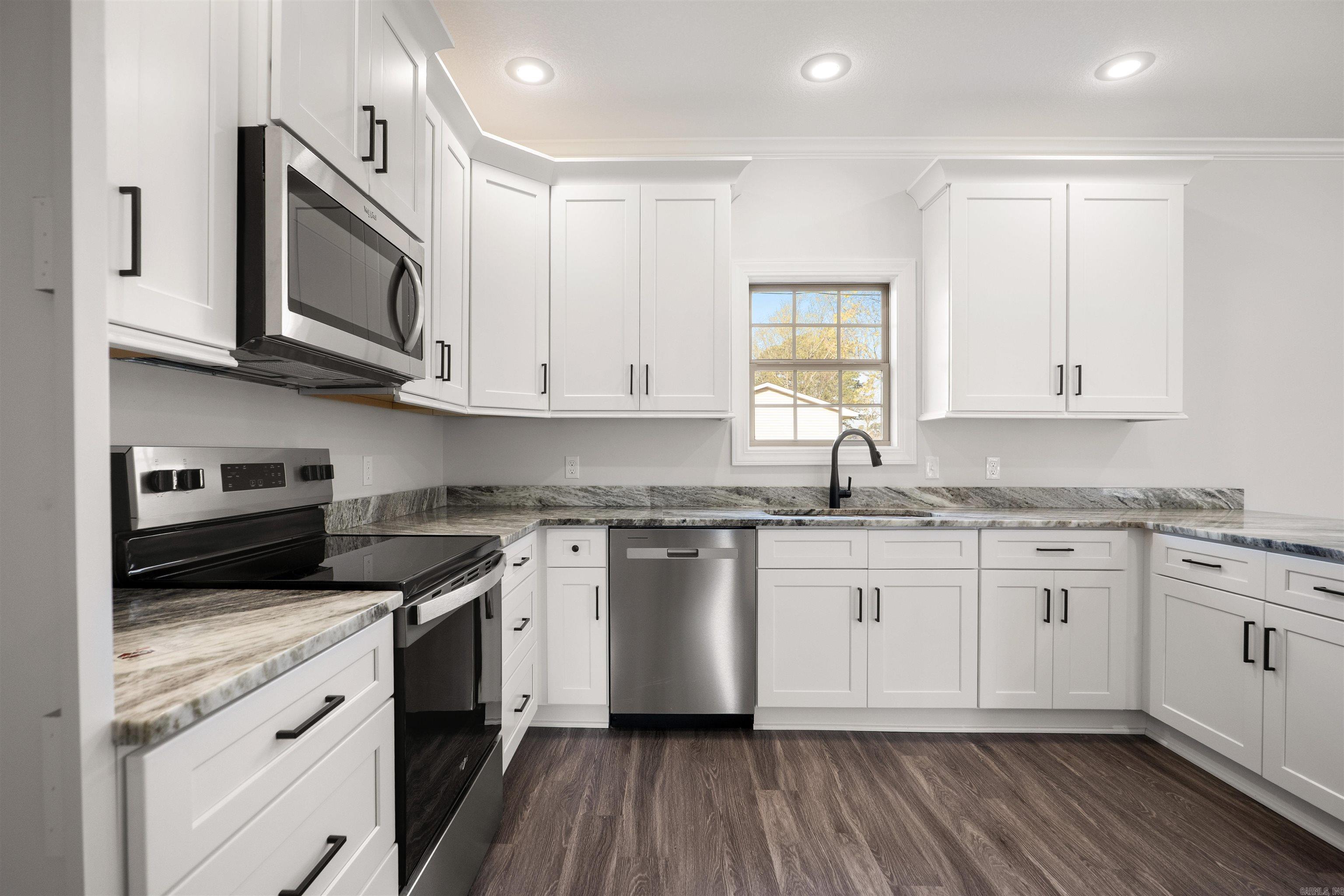 121 Pecan  Lake City, AR