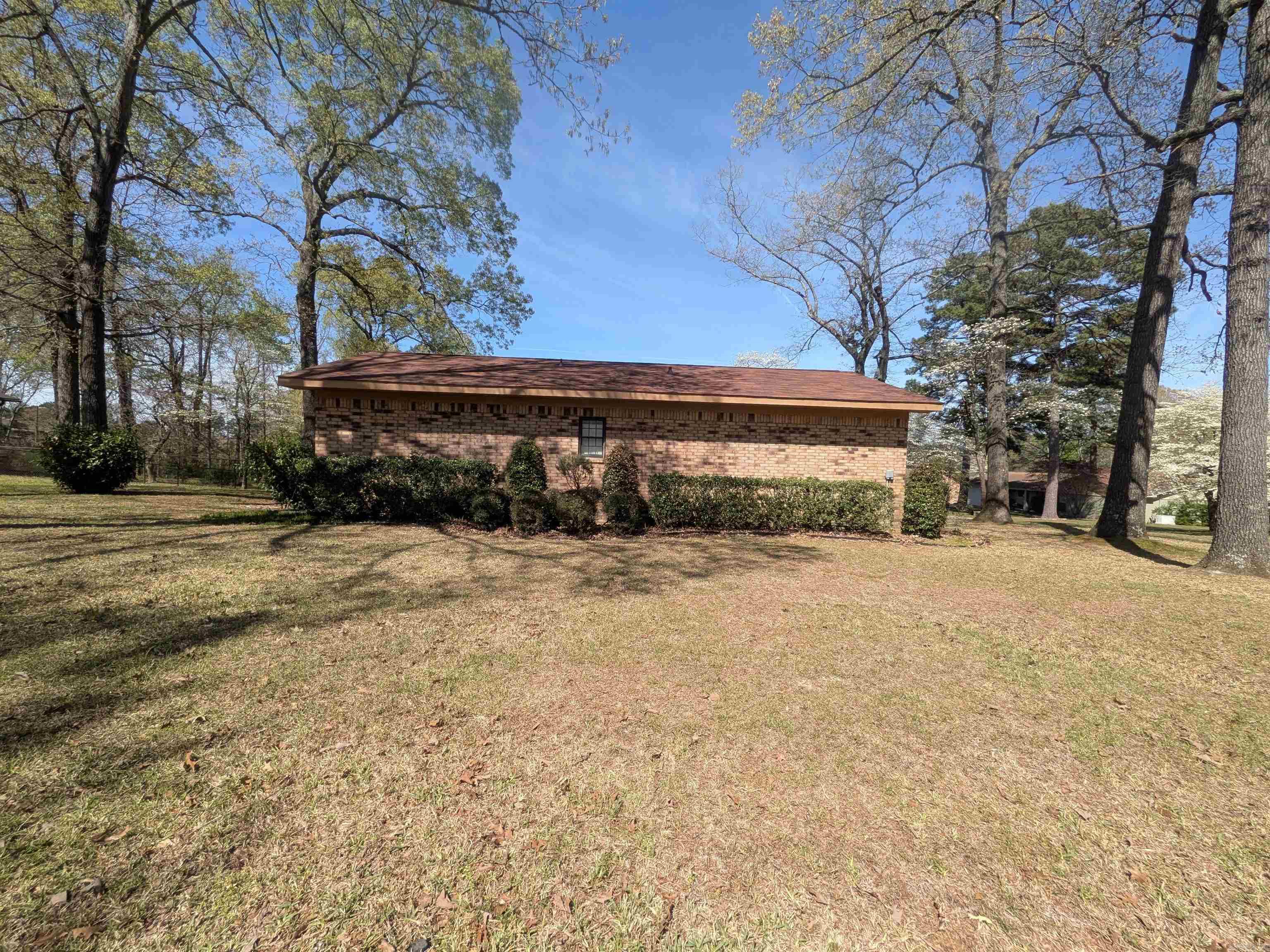 3090 Cherokee  Camden, AR