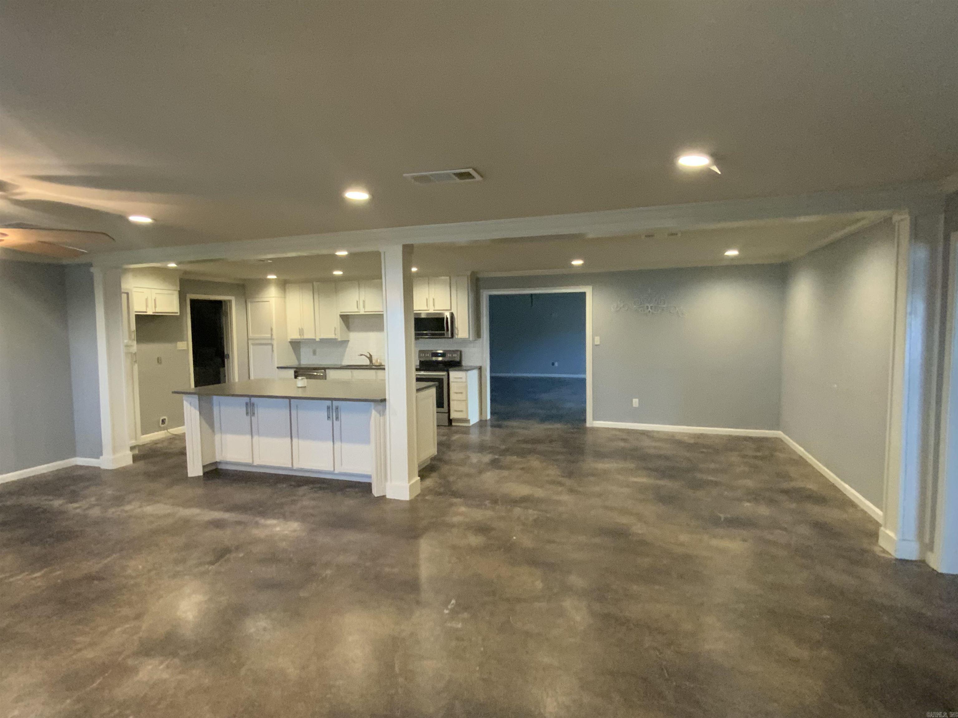 3006 Riverside dr.  Pine Bluff, AR