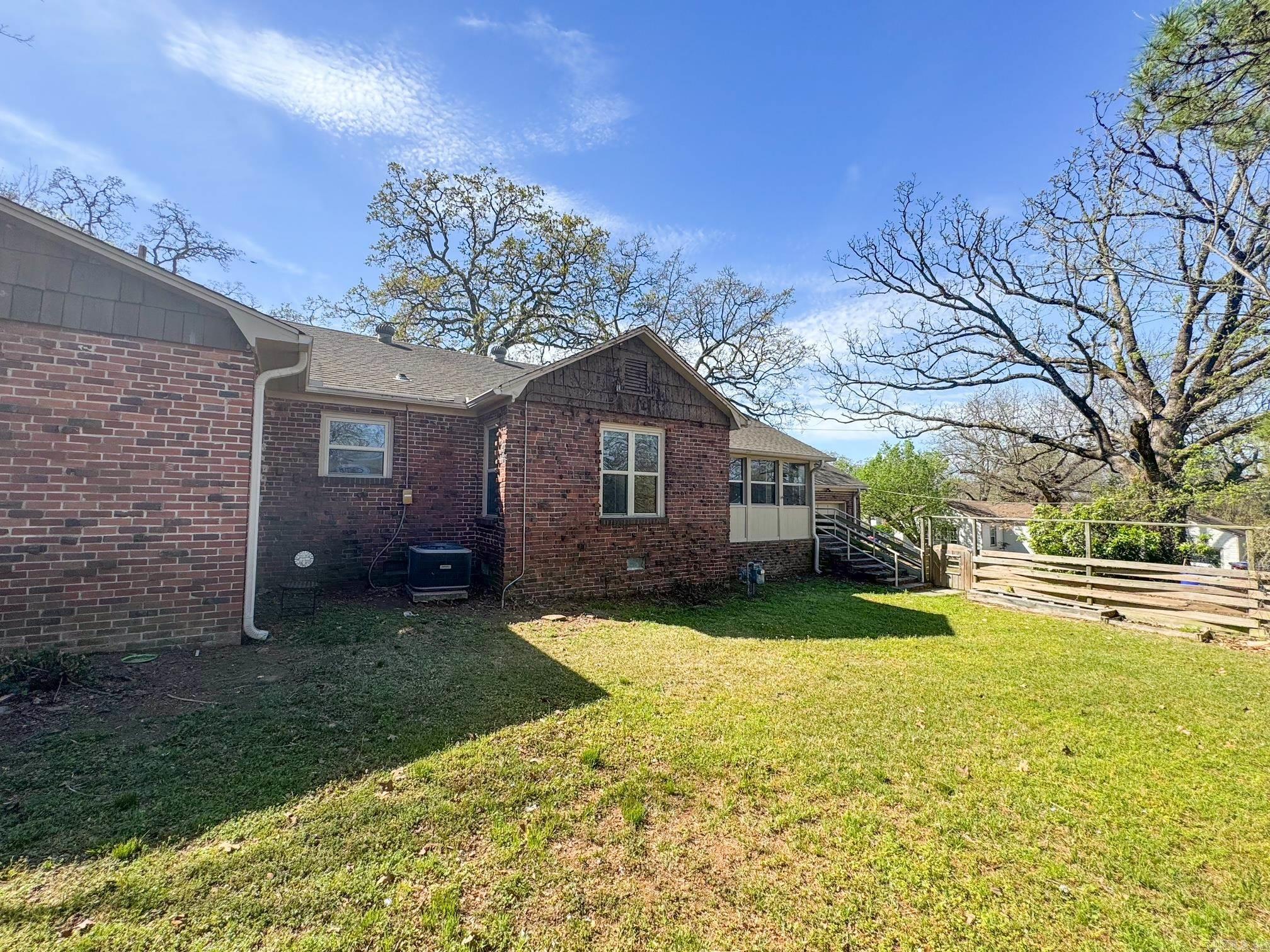 2201 S Q  Fort Smith, AR