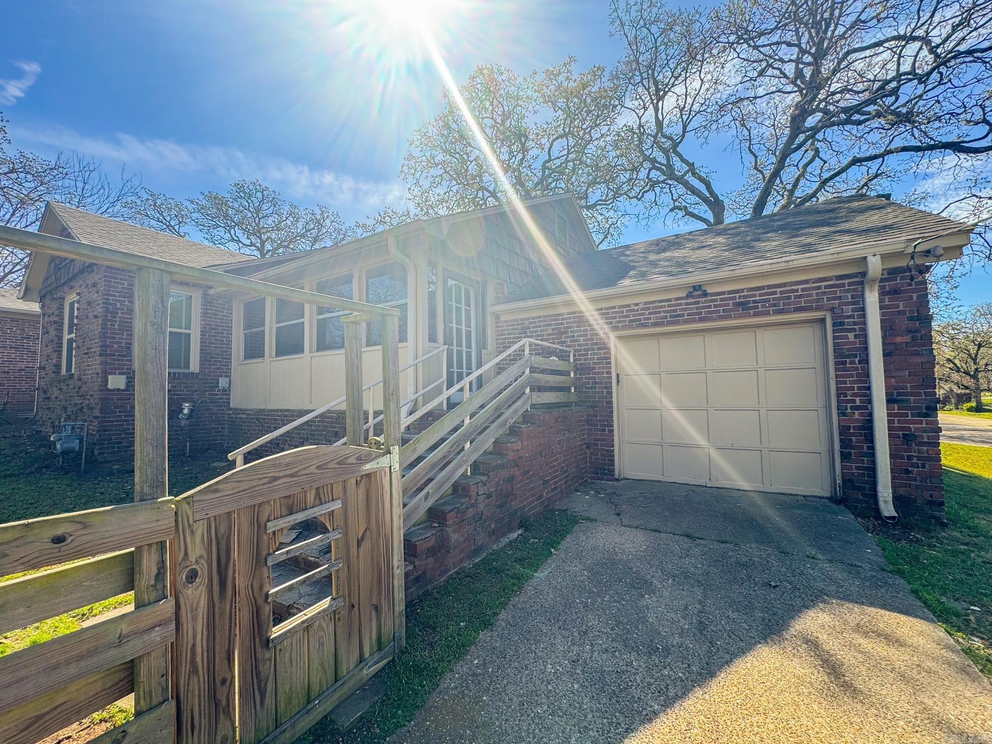 2201 S Q  Fort Smith, AR