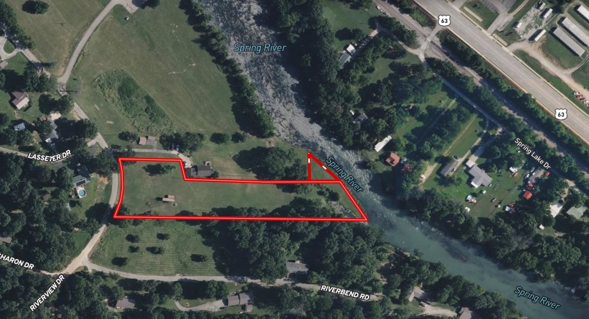 620 Riverview Drive  Mammoth Spring, AR