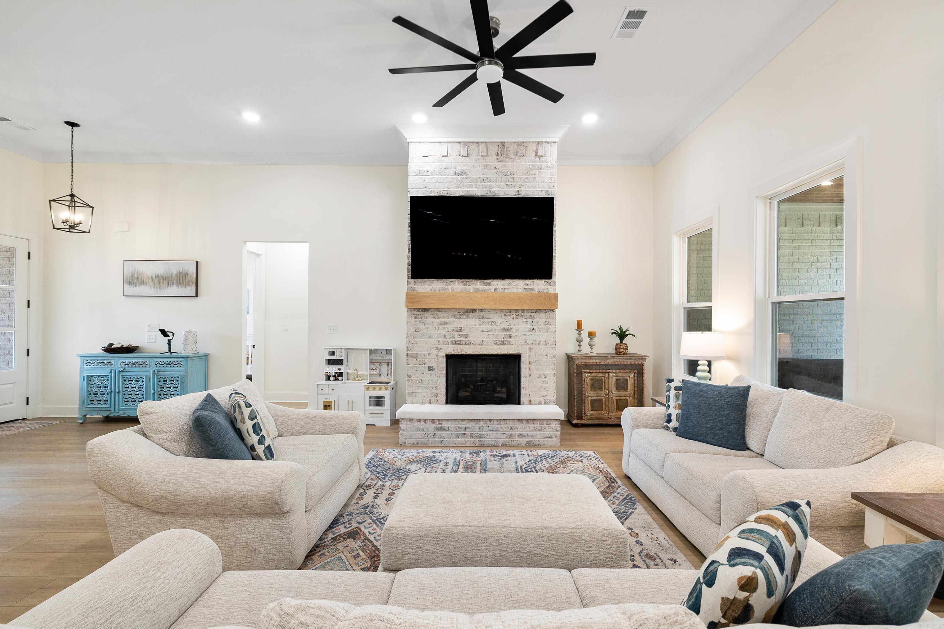 915 Valley Creek  North Little Rock, AR