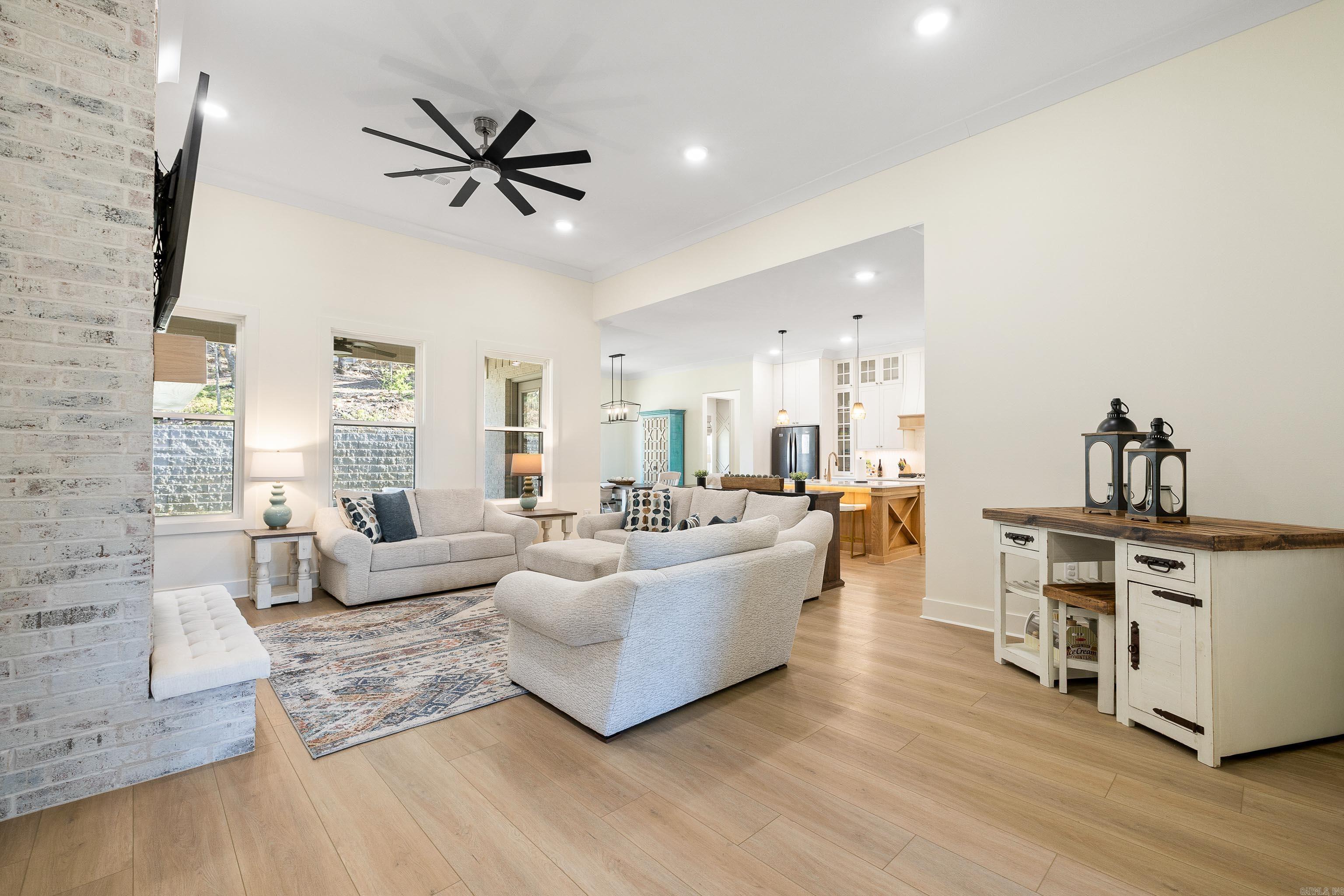 915 Valley Creek  North Little Rock, AR