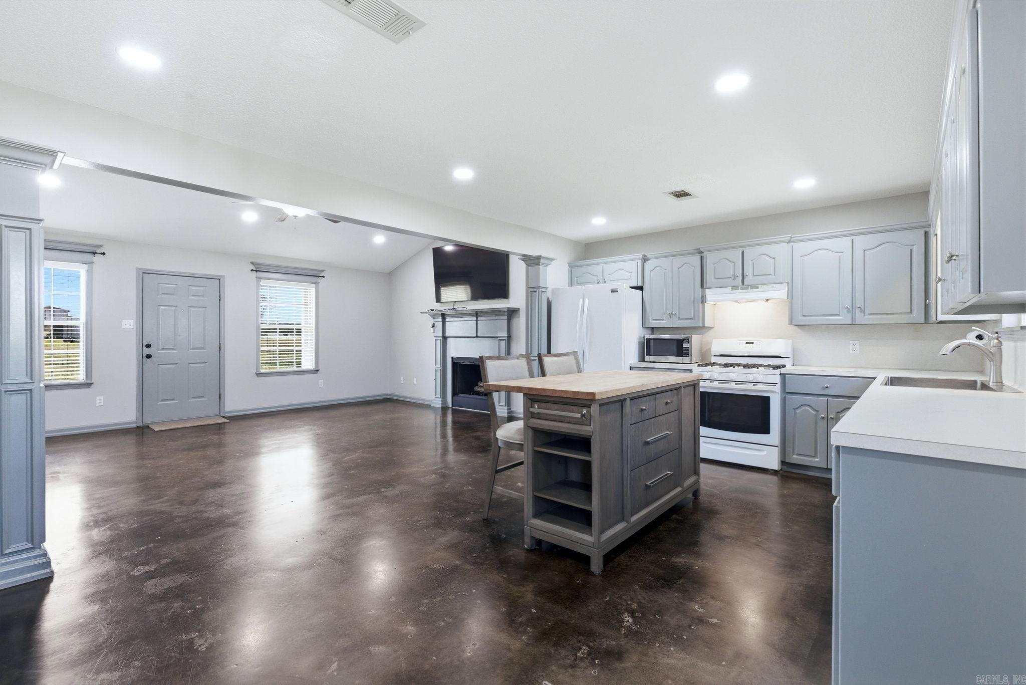 8701 Centennial  Jacksonville, AR