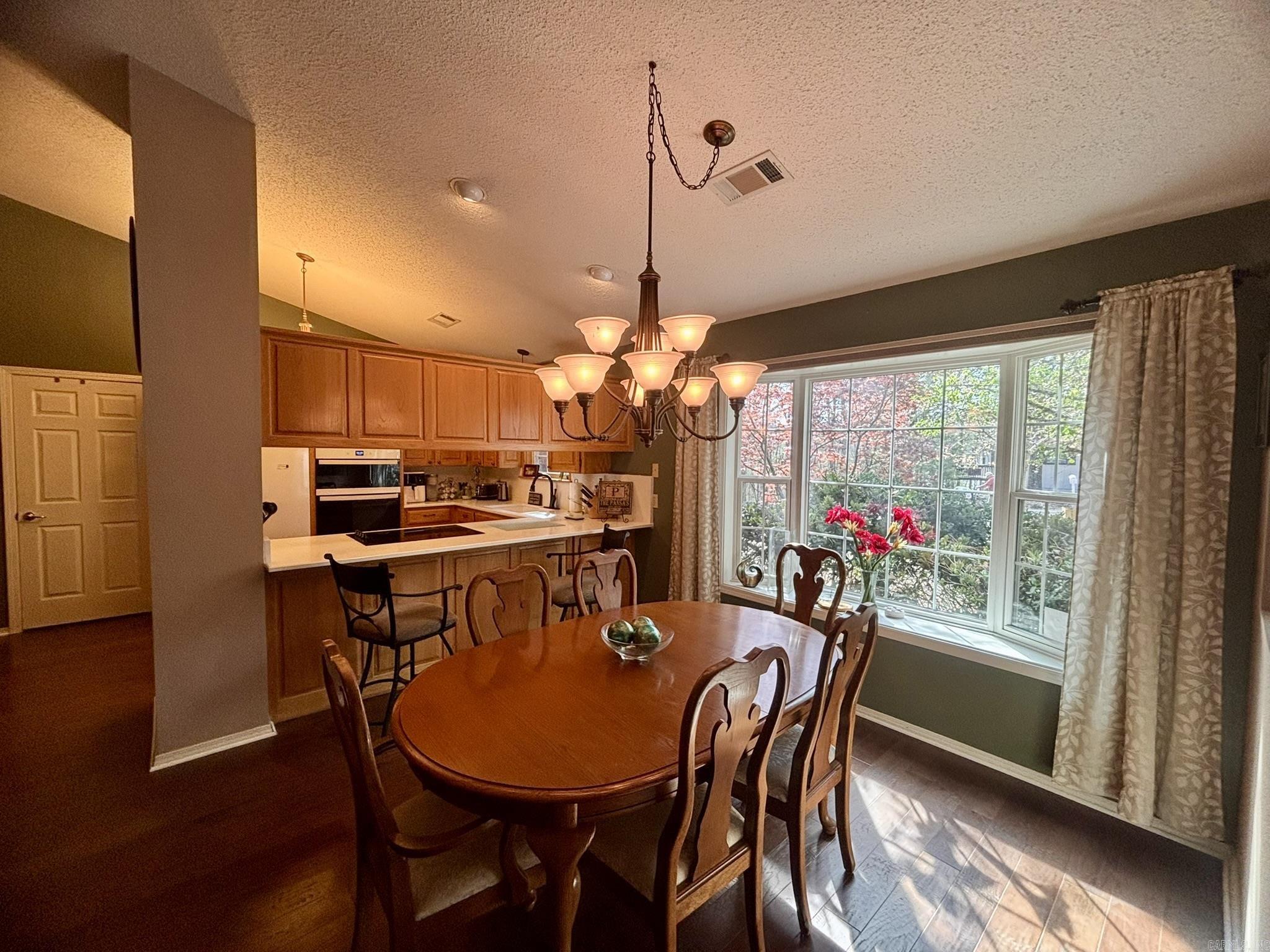 7 Inca  Hot Springs Village, AR