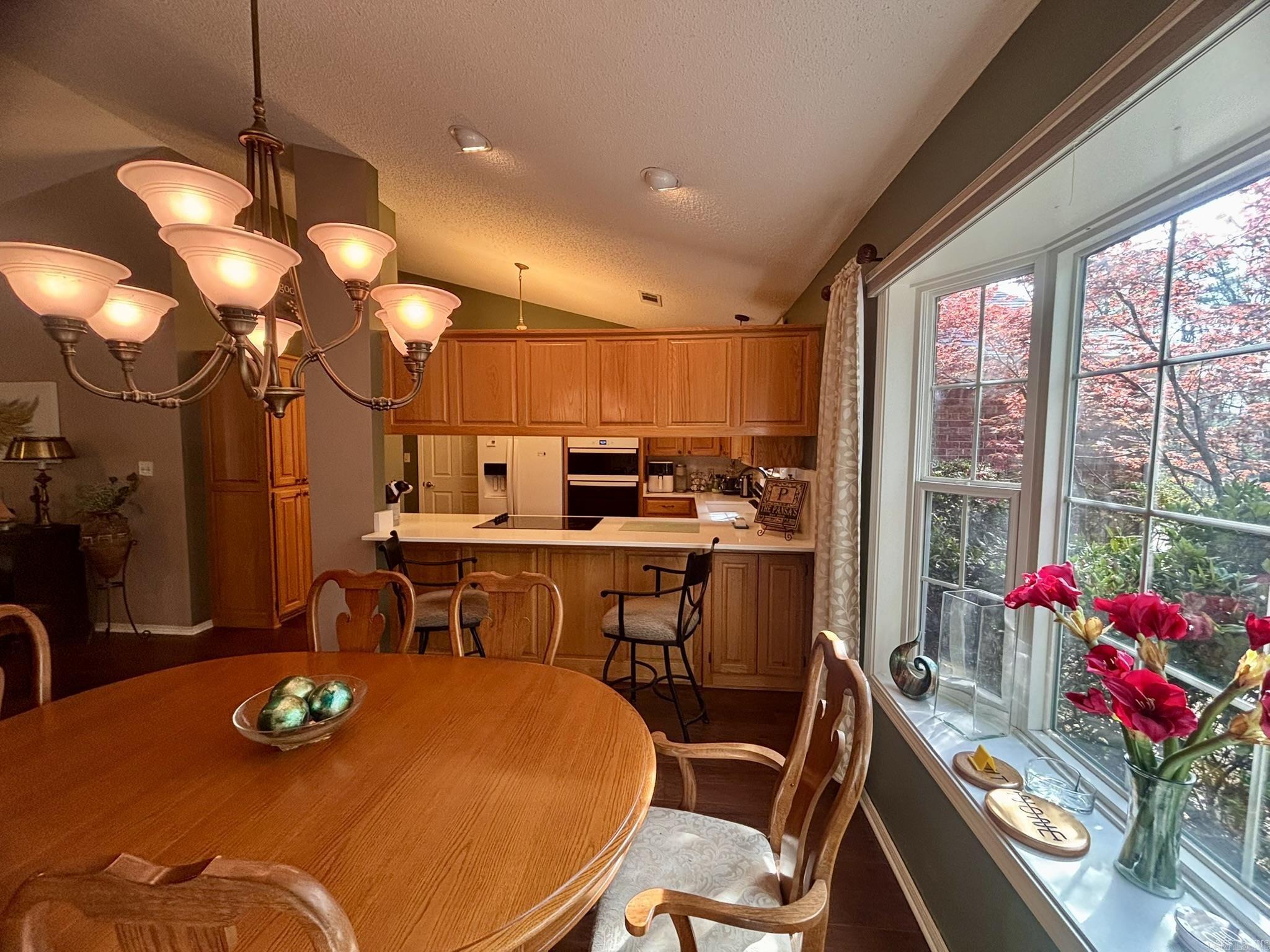 7 Inca  Hot Springs Village, AR