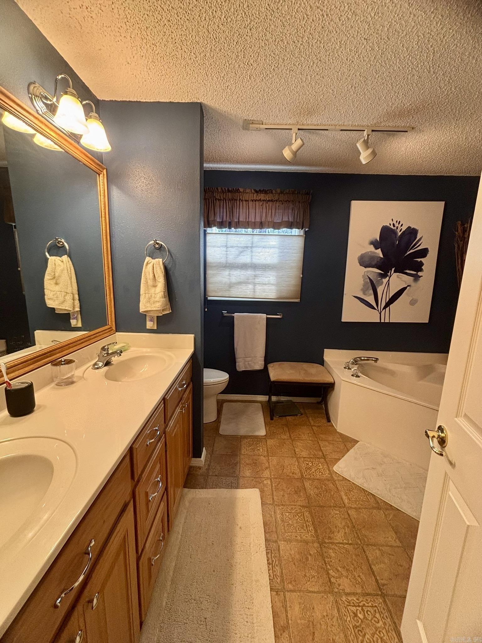 7 Inca  Hot Springs Village, AR