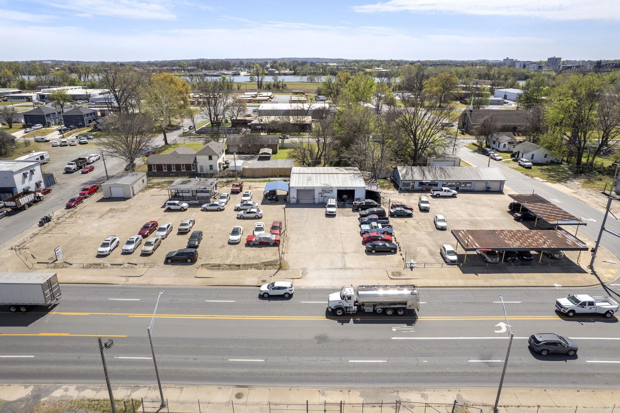 1400 E BROADWAY 1401,1412,1422,1400 North Little Rock, AR