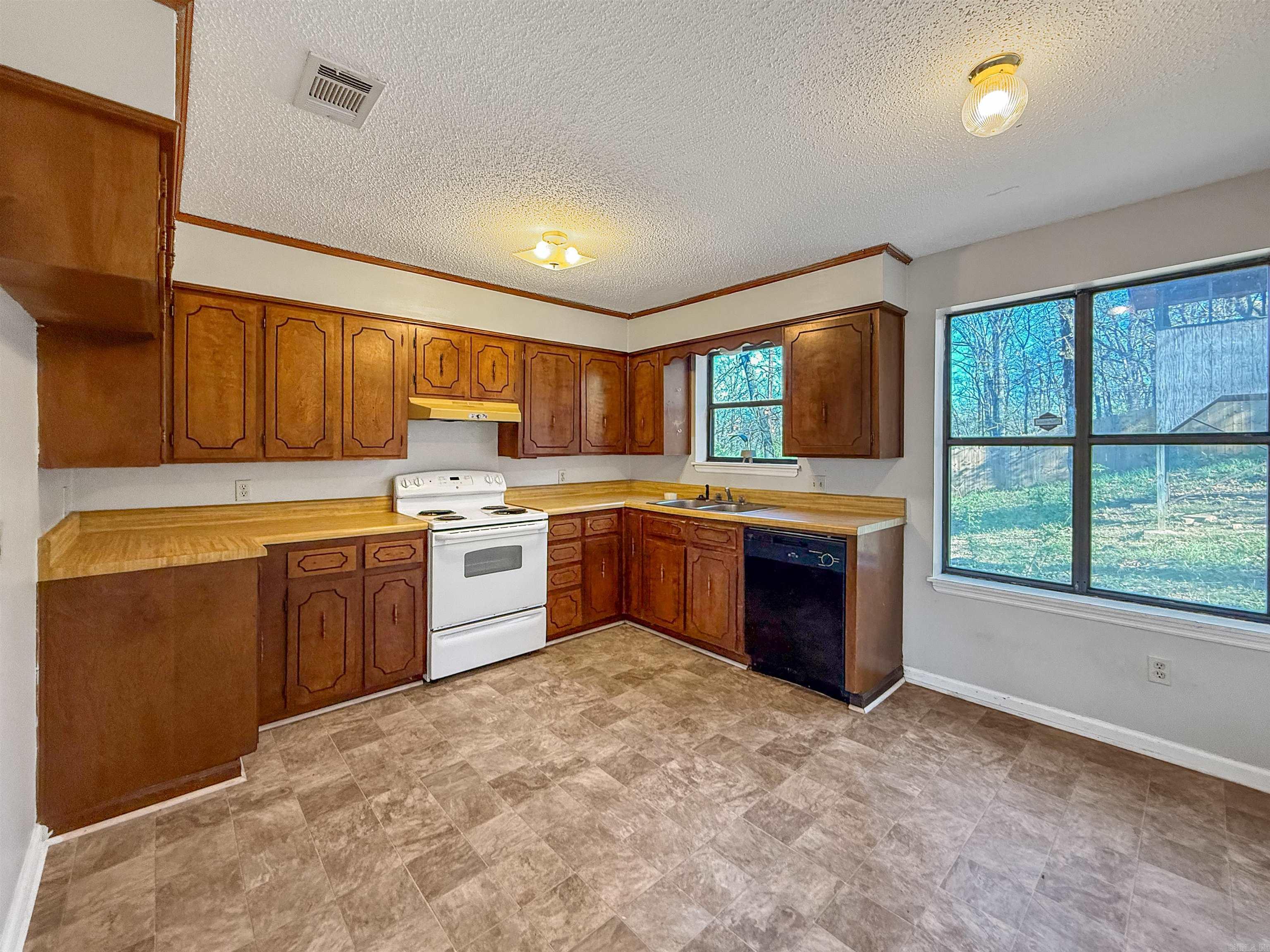 1501 W 58Th St  North Little Rock, AR