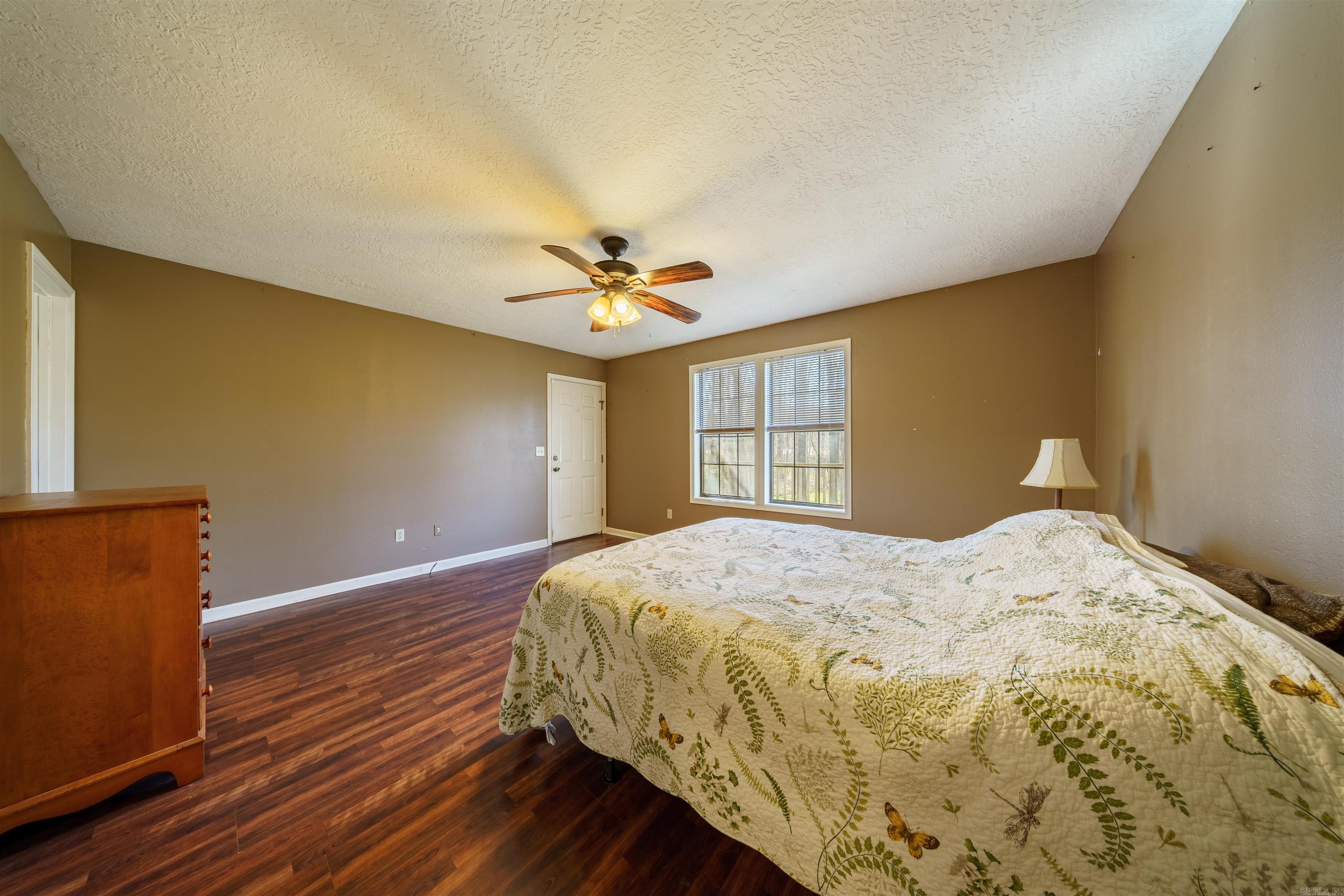 40 Chimney Rd Batesville, AR 72501