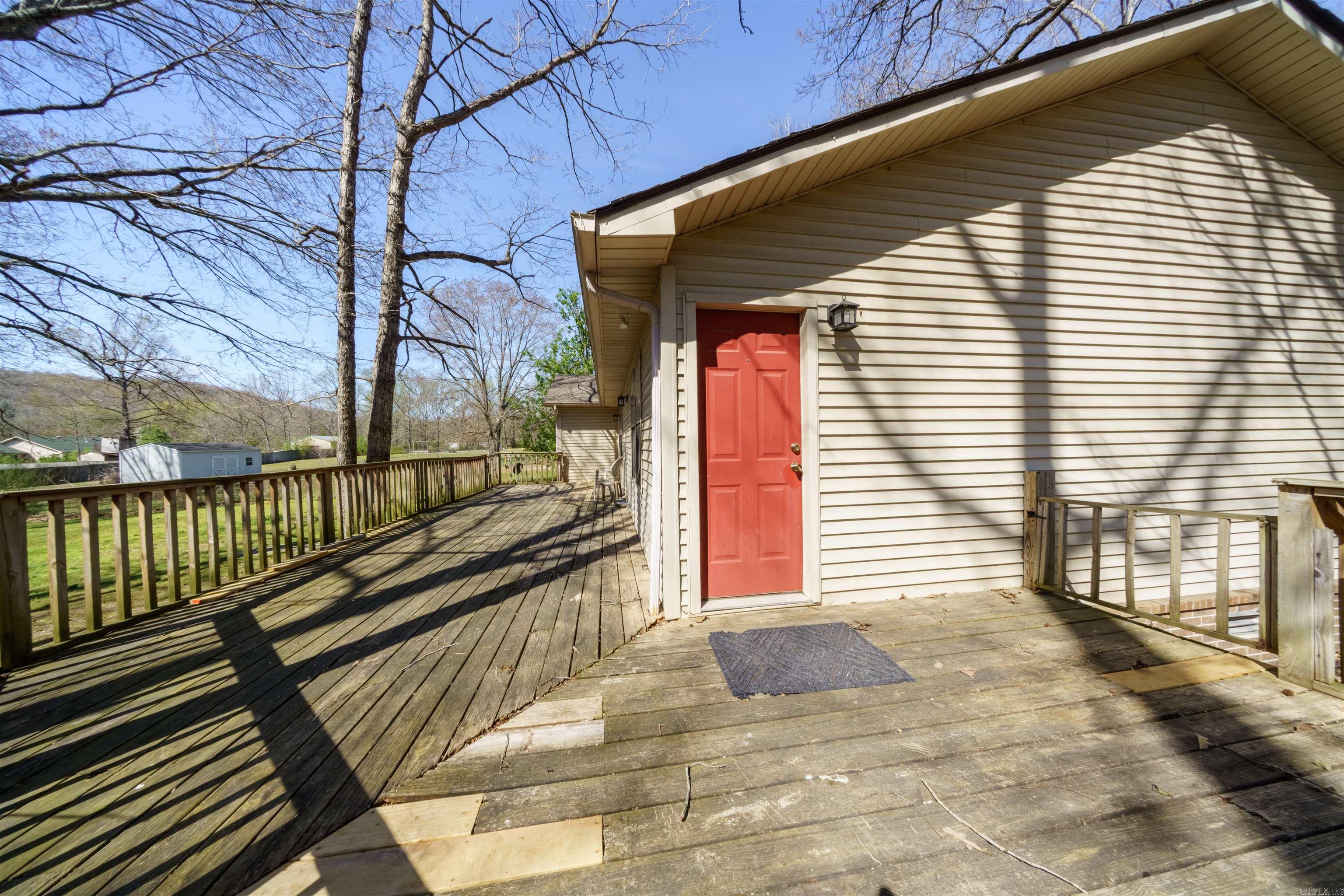 40 Chimney Rd Batesville, AR 72501
