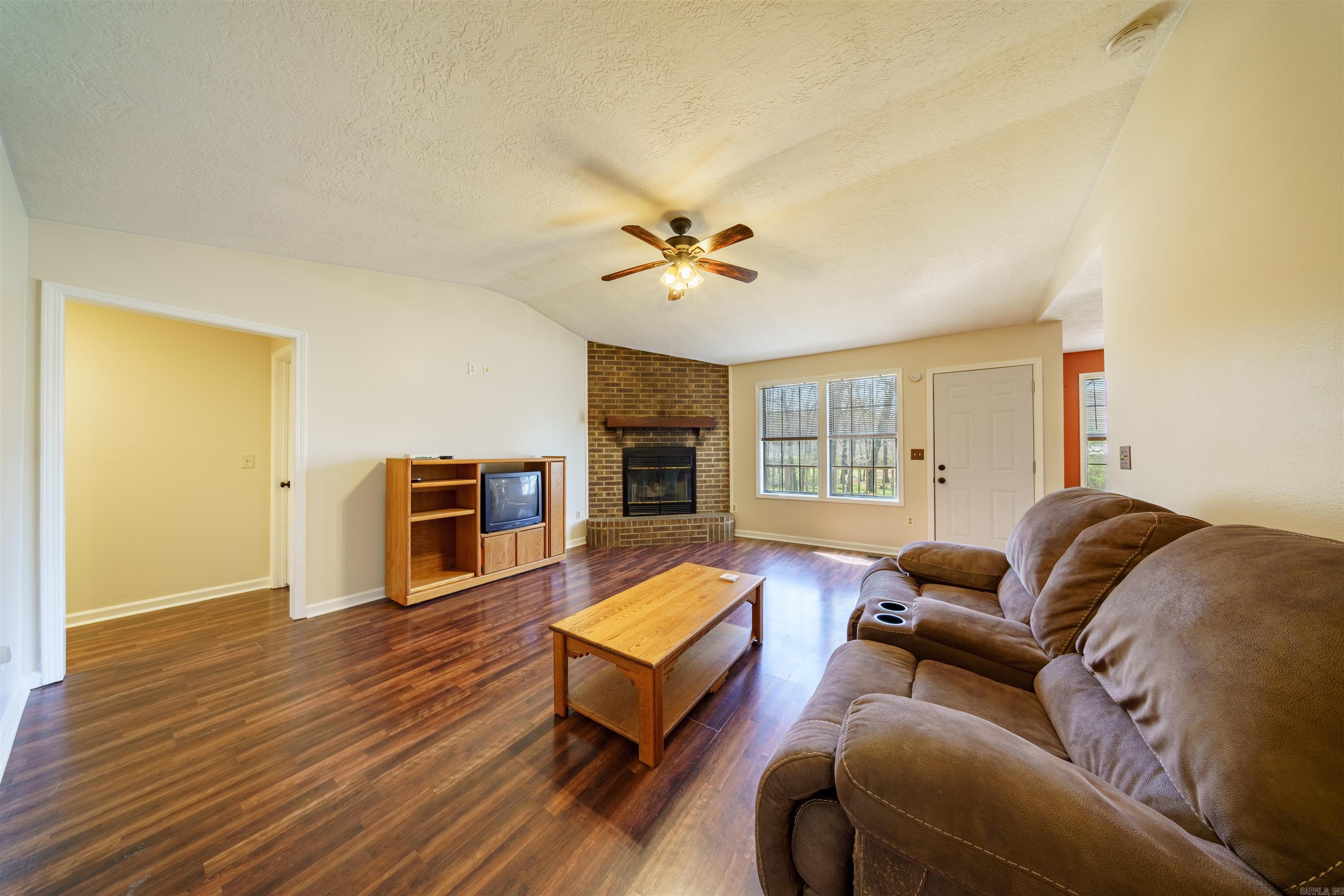 40 Chimney Rd Batesville, AR 72501