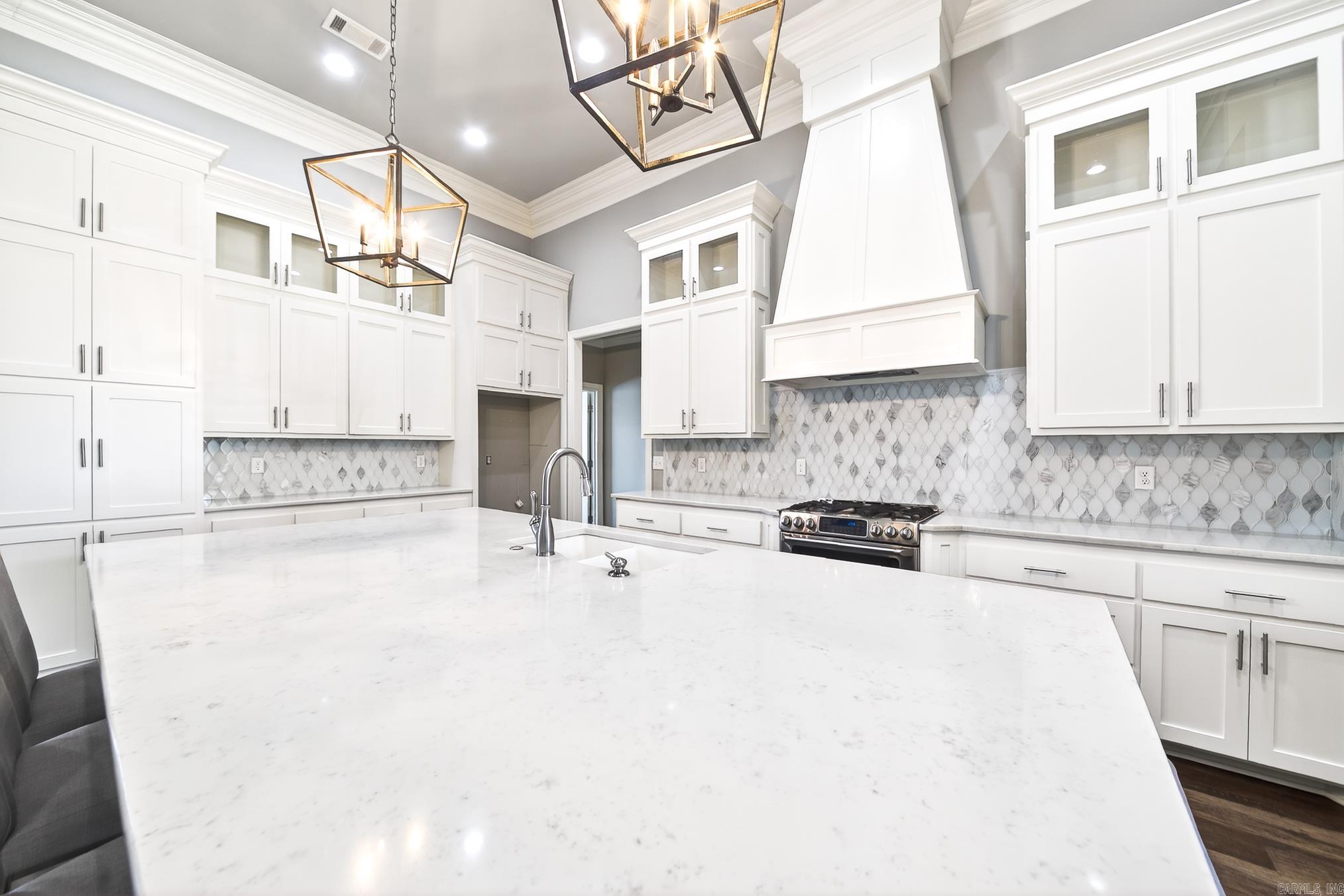 1701 N Lincoln  Cabot, AR